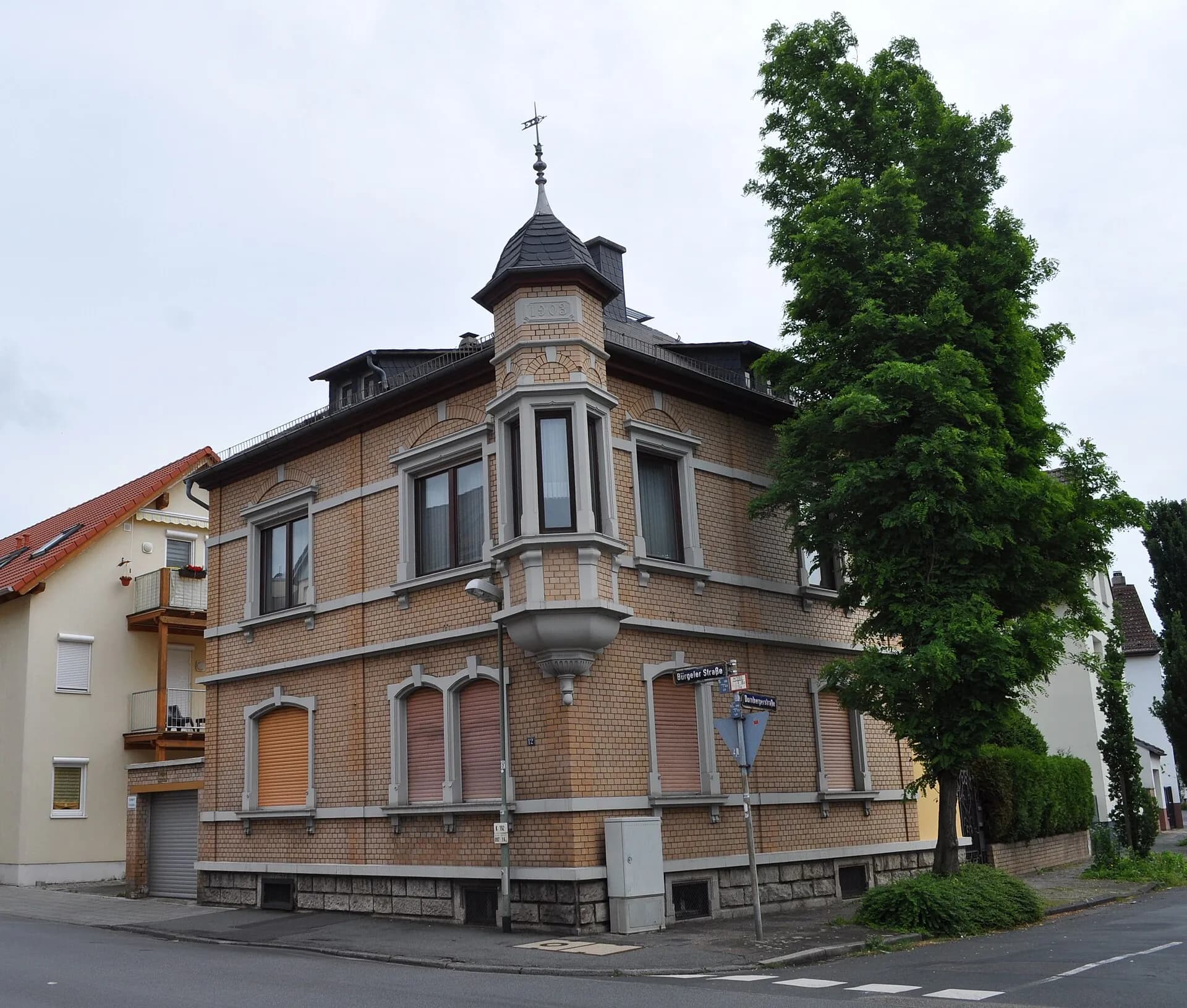 Jugendstilvilla Bürgeler Straße 12 in Offenbach-Rumpenheim