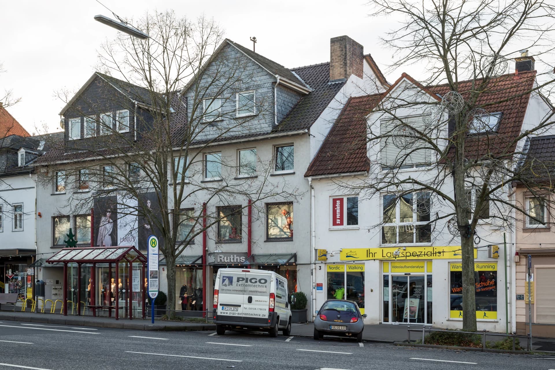 Häuserzeile Kaiserstraße 3–7 in Friedberg (Hessen)
