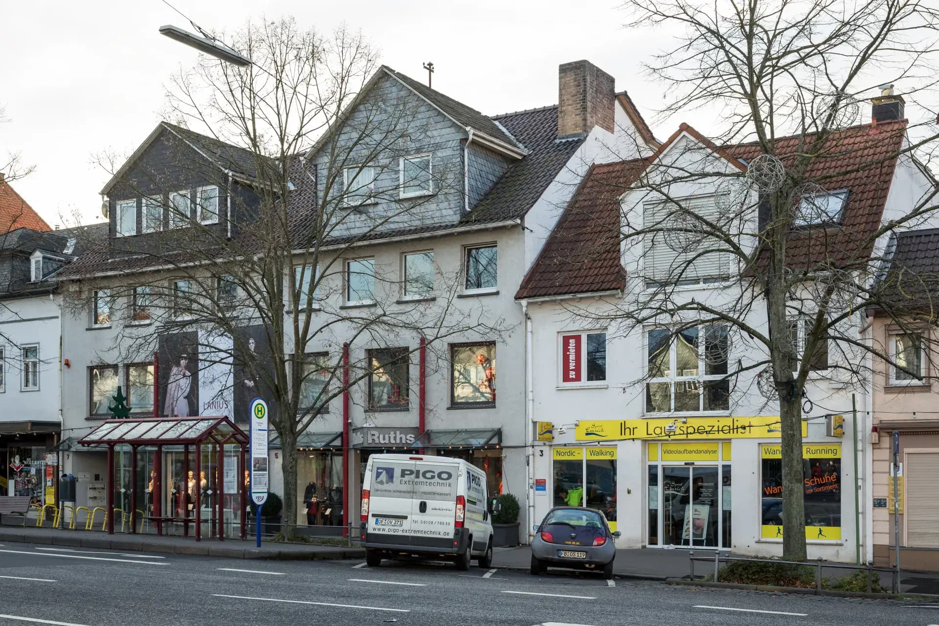 Häuserzeile Kaiserstraße 3–7 in Friedberg (Hessen)