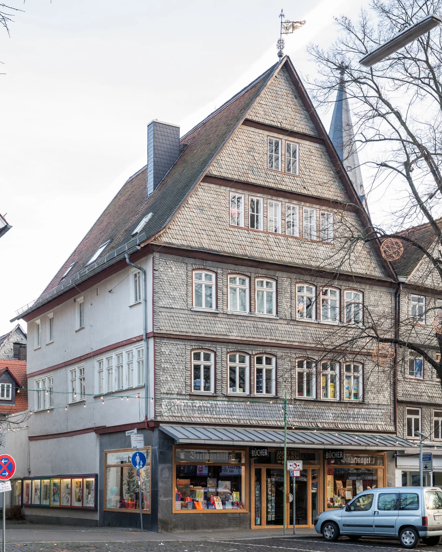 Schiefergedecktes Giebelhaus Kaiserstraße 72 in Friedberg (Hessen)