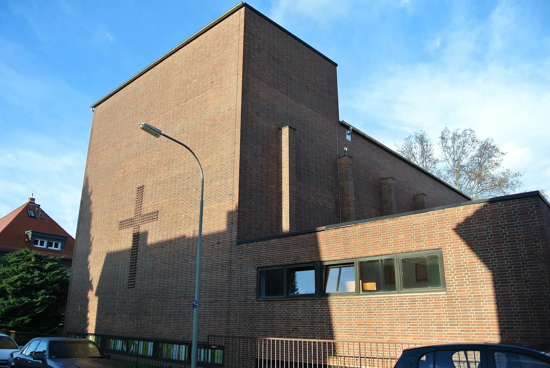 Katholische Kirche St. Bonifatius in Frankfurt Bonames