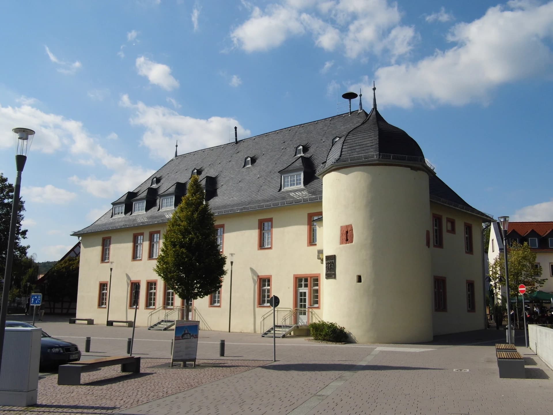 Kellereigebäude mit Hexenturm in Hofheim am Taunus