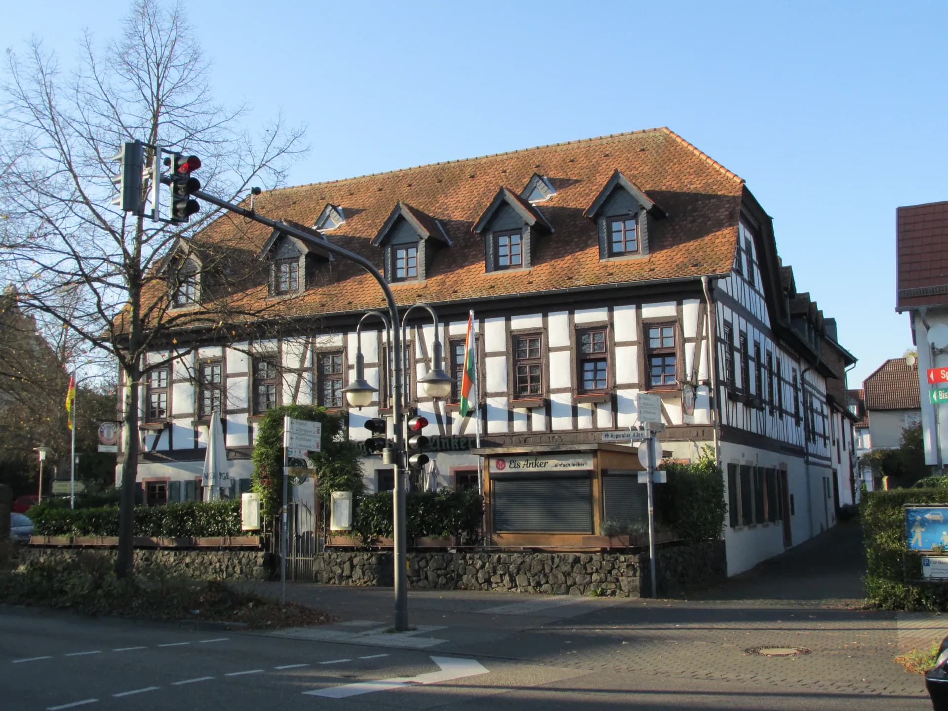 Großes Fachwerkgebäude an der Ankergasse in Hanau-Kesselstadt
