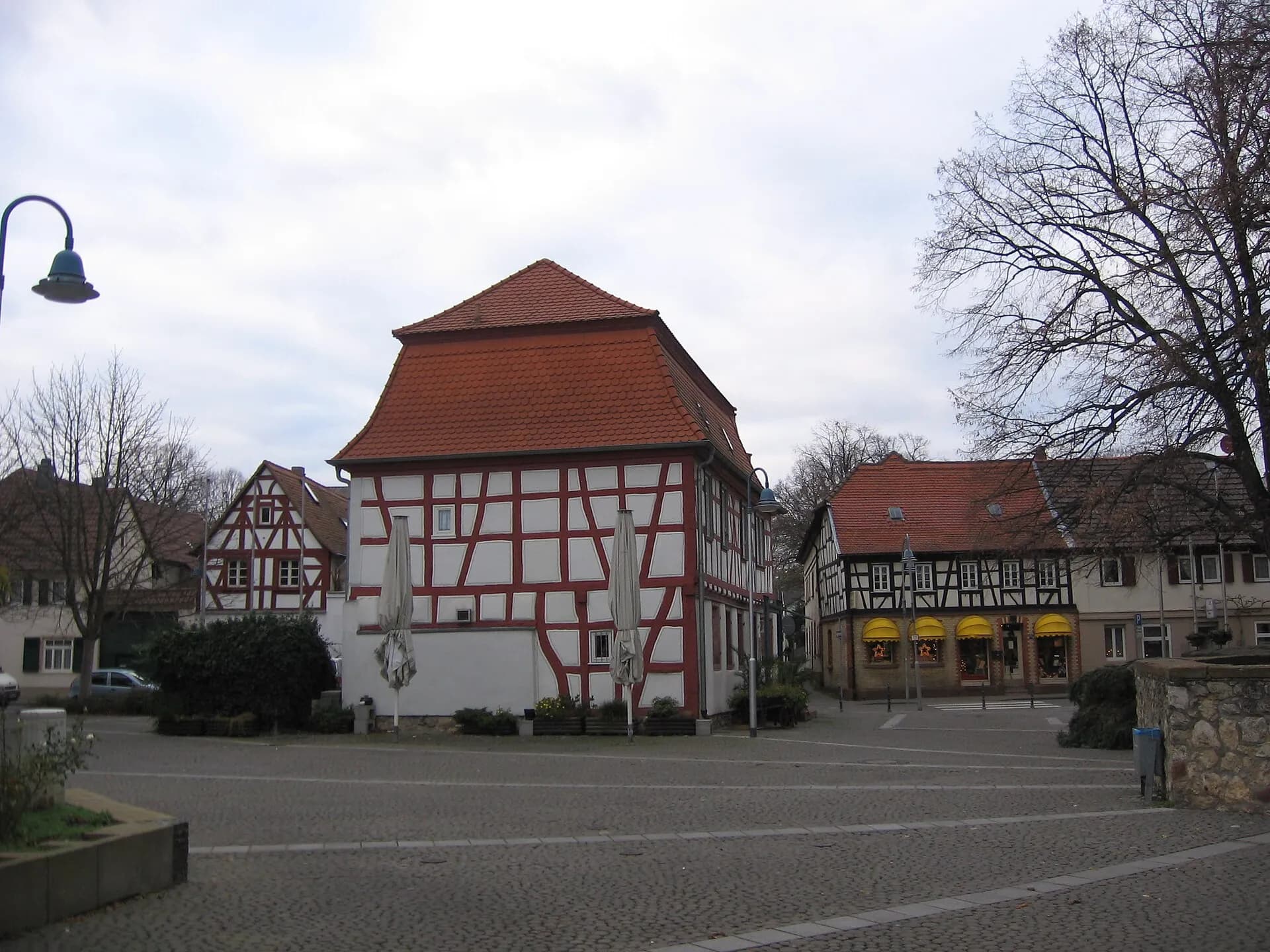 Kirchplatz in Flörsheim am Main