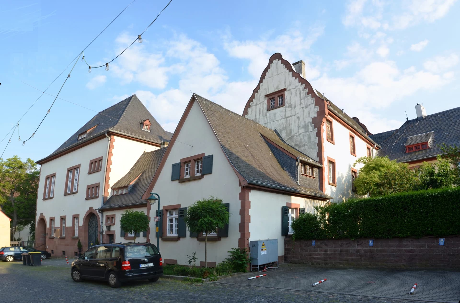 Häuserensemble Kirchstraße 21 und 21a in Hochheim am Main
