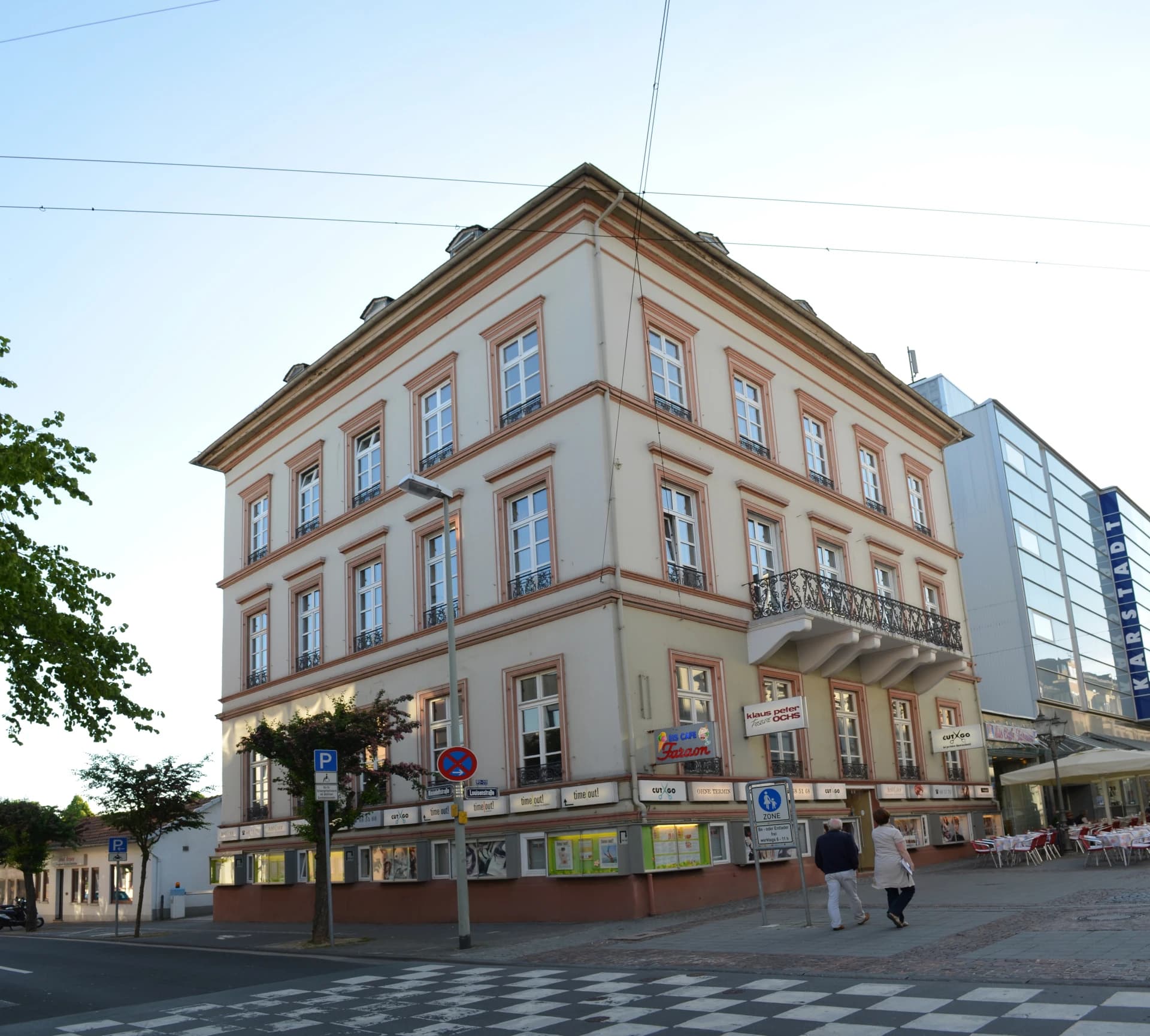Klassizistisches Eckhaus in der Louisenstraße in Bad Homburg