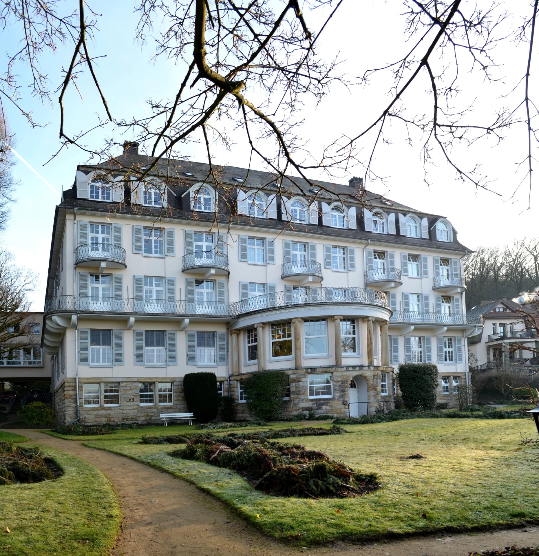 Haupthaus der Klinik Amelung in Königstein im Taunus