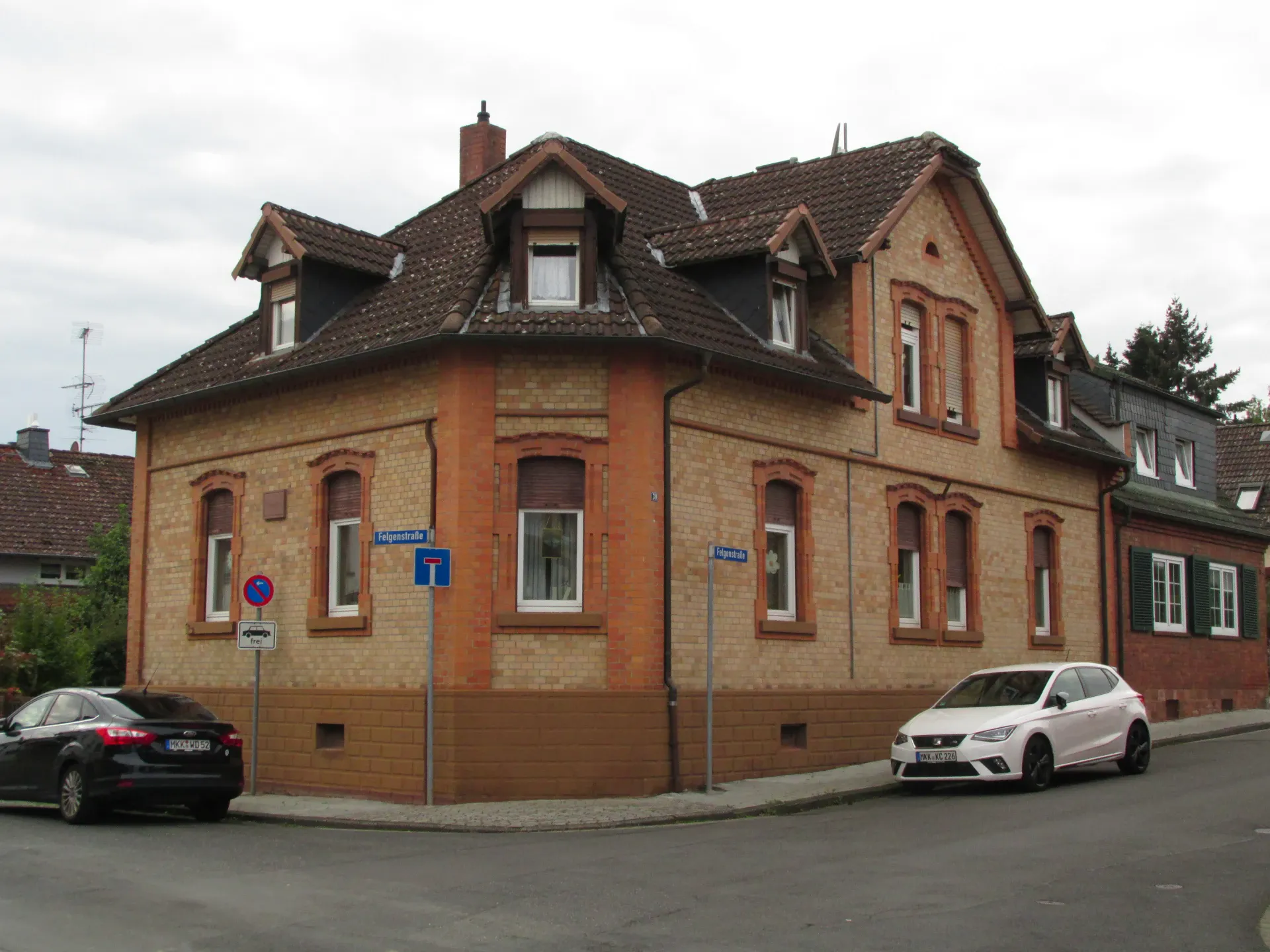 Klinkerhaus in der Felgenstraße 30 in Langenselbold