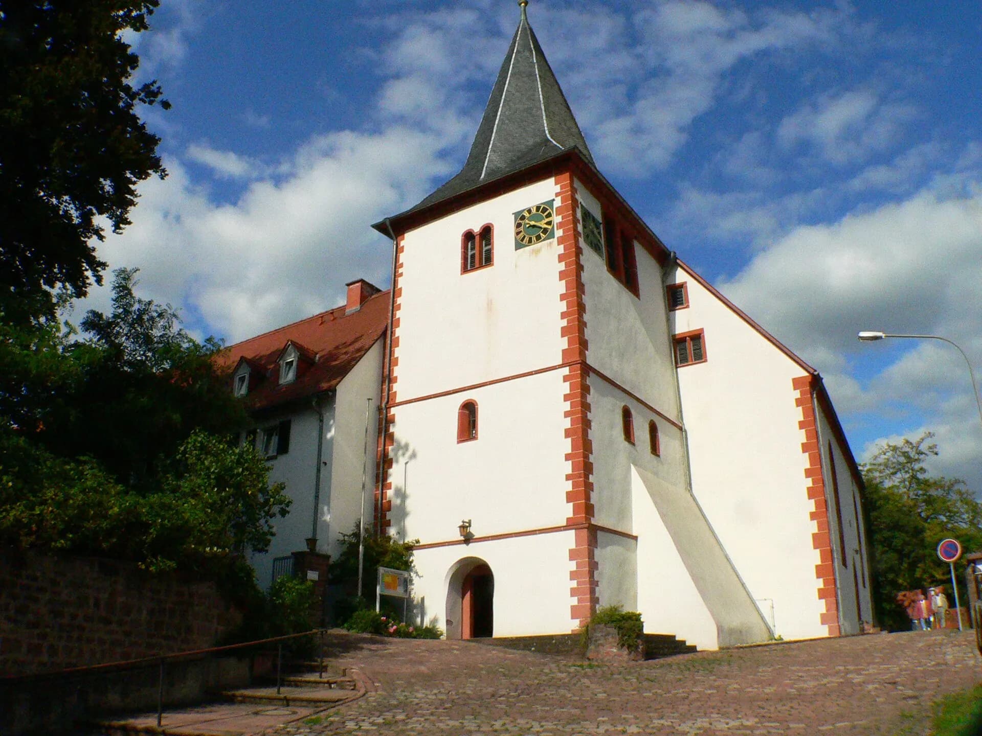 Kirche des Klosters Höchst von Südwesten in Höchst im Odenwald