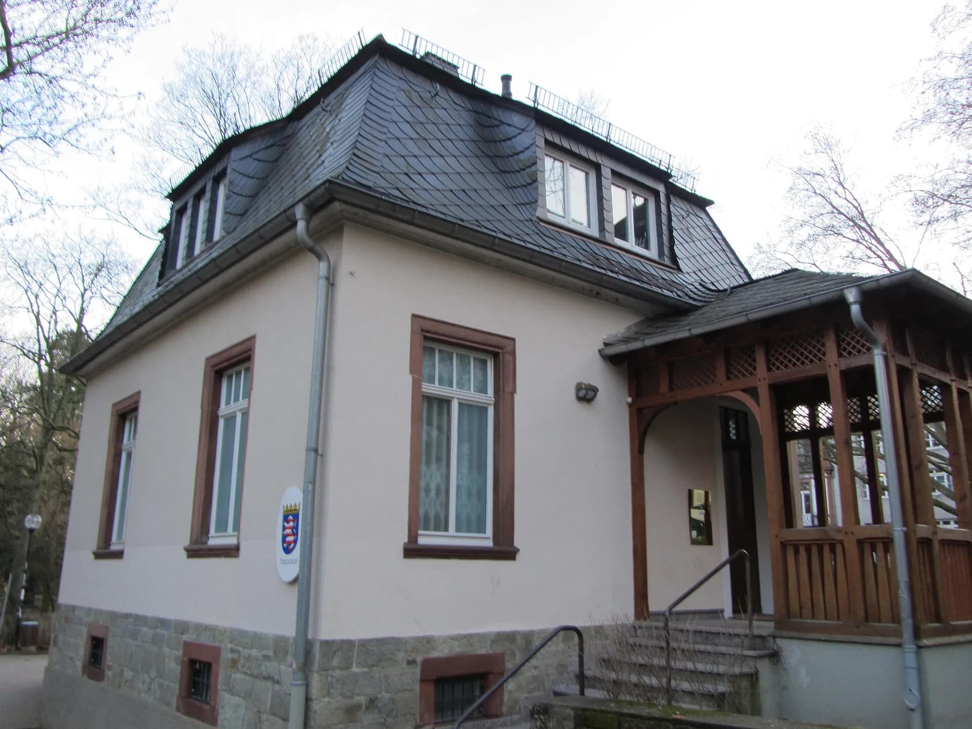 Walmdachhaus an der Königsteiner Straße in Bad Soden am Taunus