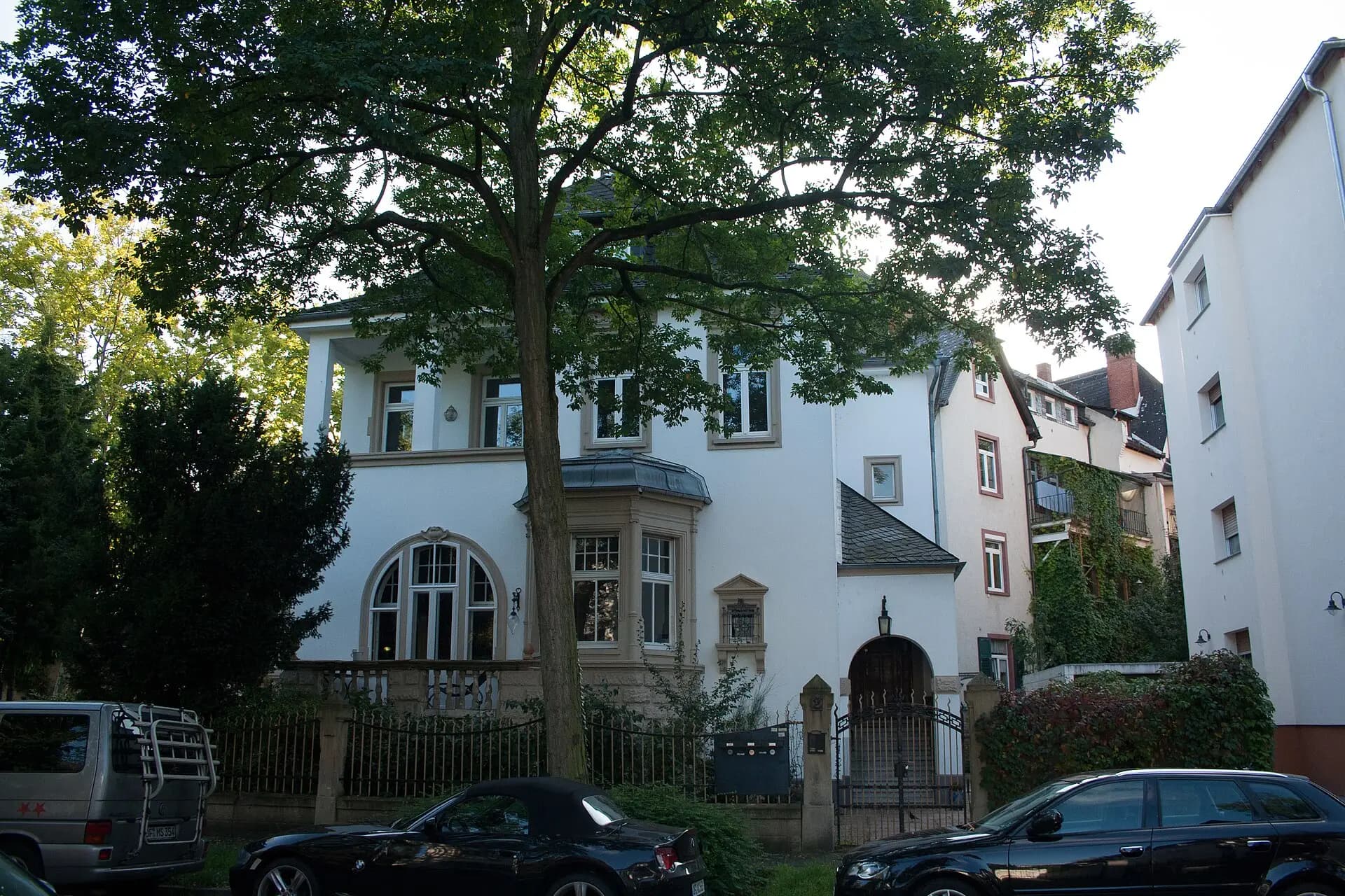 Wohnhaus Körnerstraße 2 in Offenbach-Westend