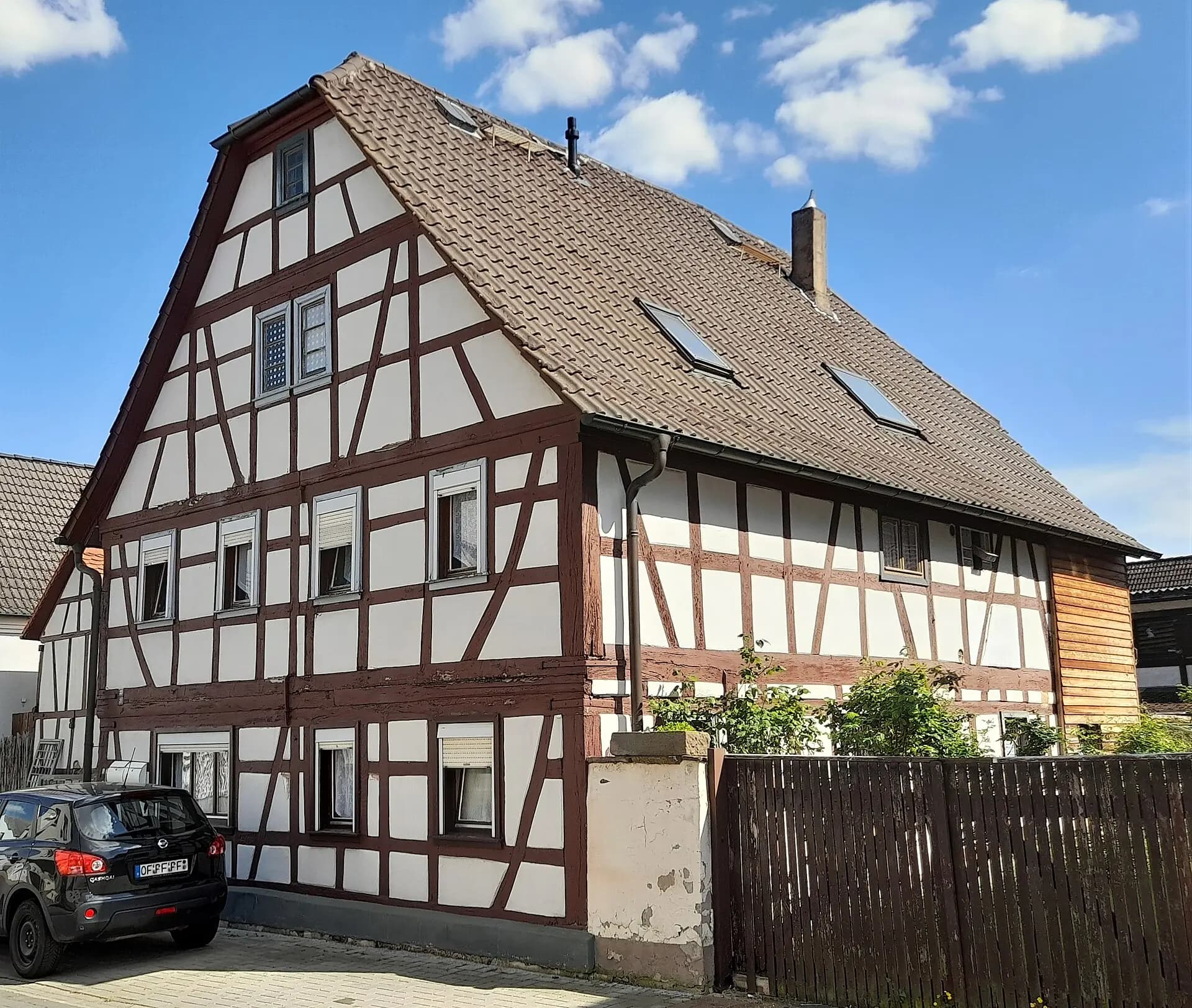 Fachwerkhaus in der Krotzenburger Straße 31/33 in Hainburg-Klein-Krotzenburg