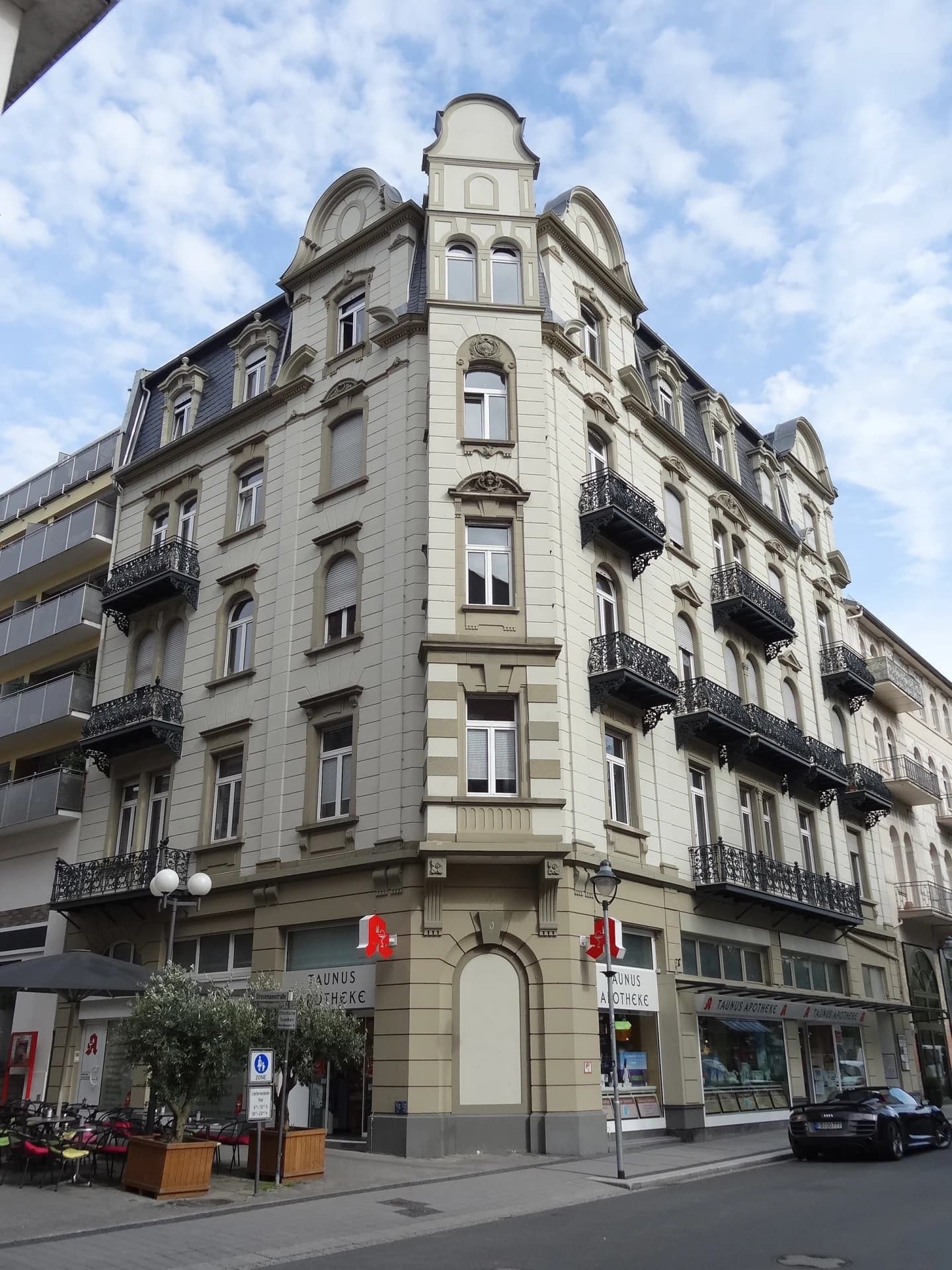 Eckhaus in der Kurstraße 9 in Bad Nauheim