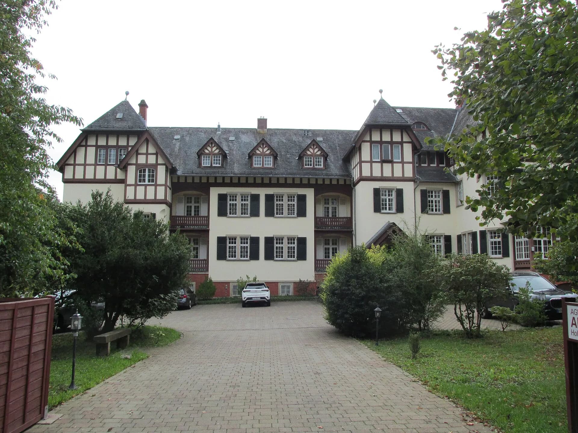 Landhaus in der Hohemarkstraße 166 in Oberursel (Taunus)