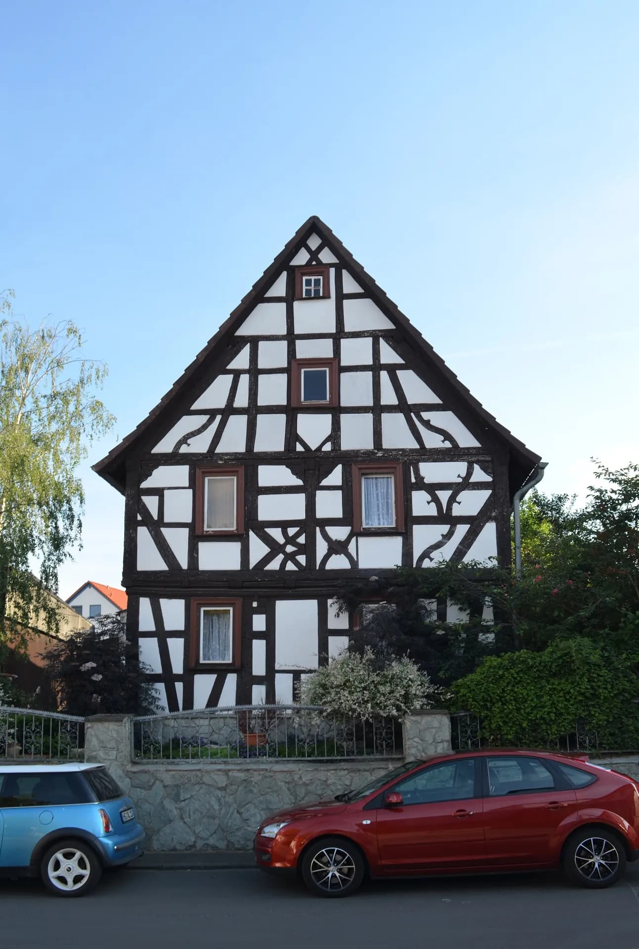 Giebelseite des Fachwerkhauses Lange Straße 63 in Oberursel-Bommersheim