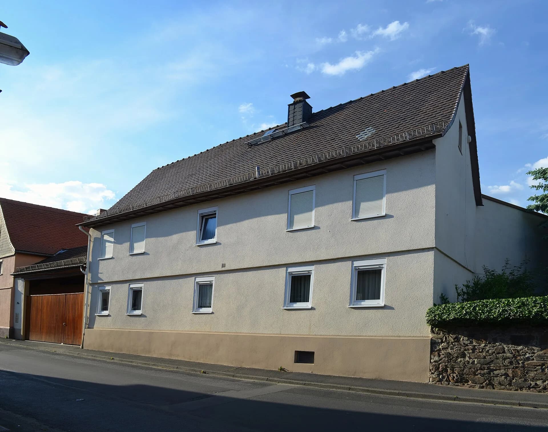 Hofreite Lange Straße 78 von der Straße in Oberursel-Bommersheim