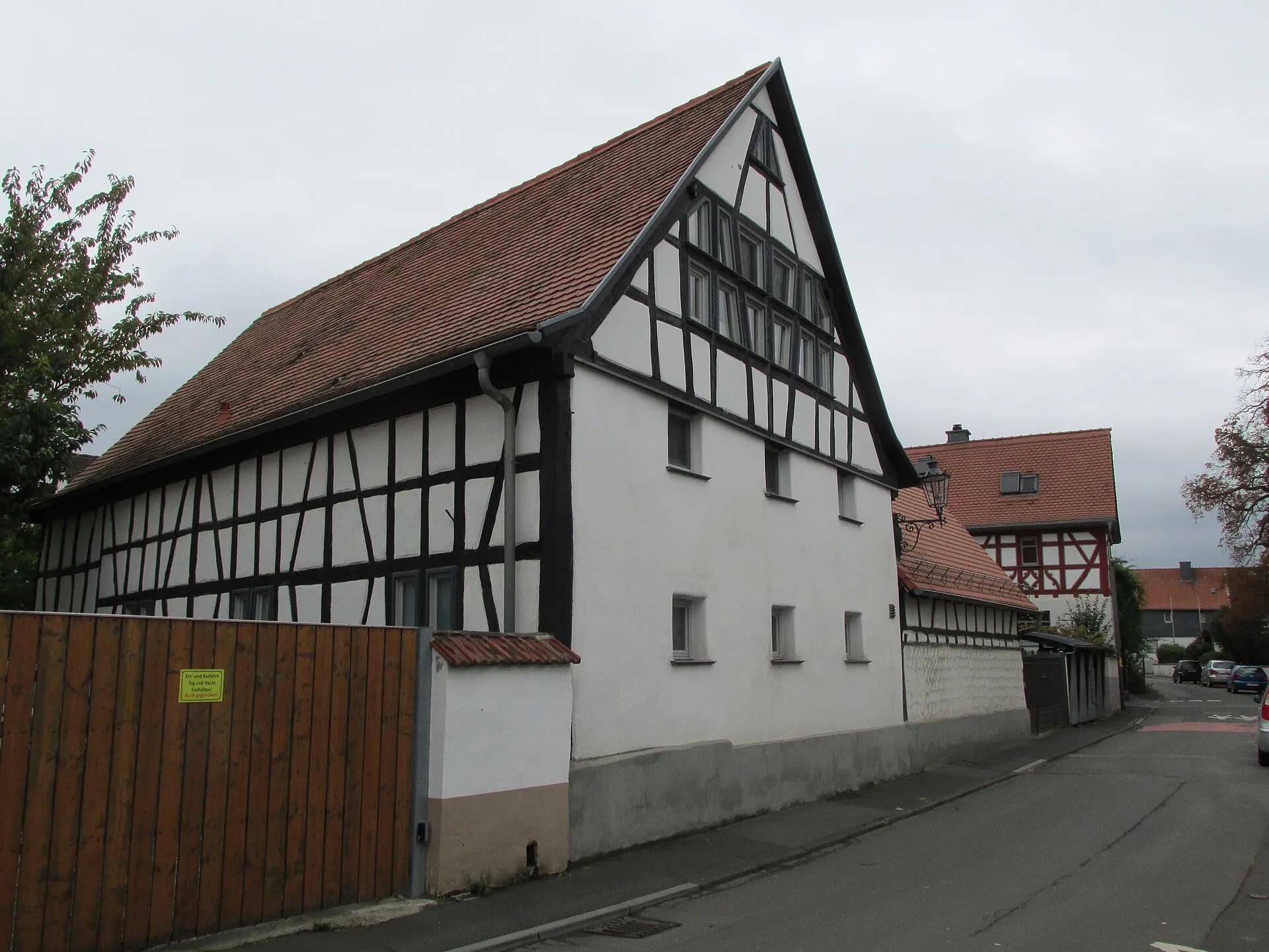 Giebelseite des Fachwerkhauses Lange Straße 87a in Oberursel-Bommersheim