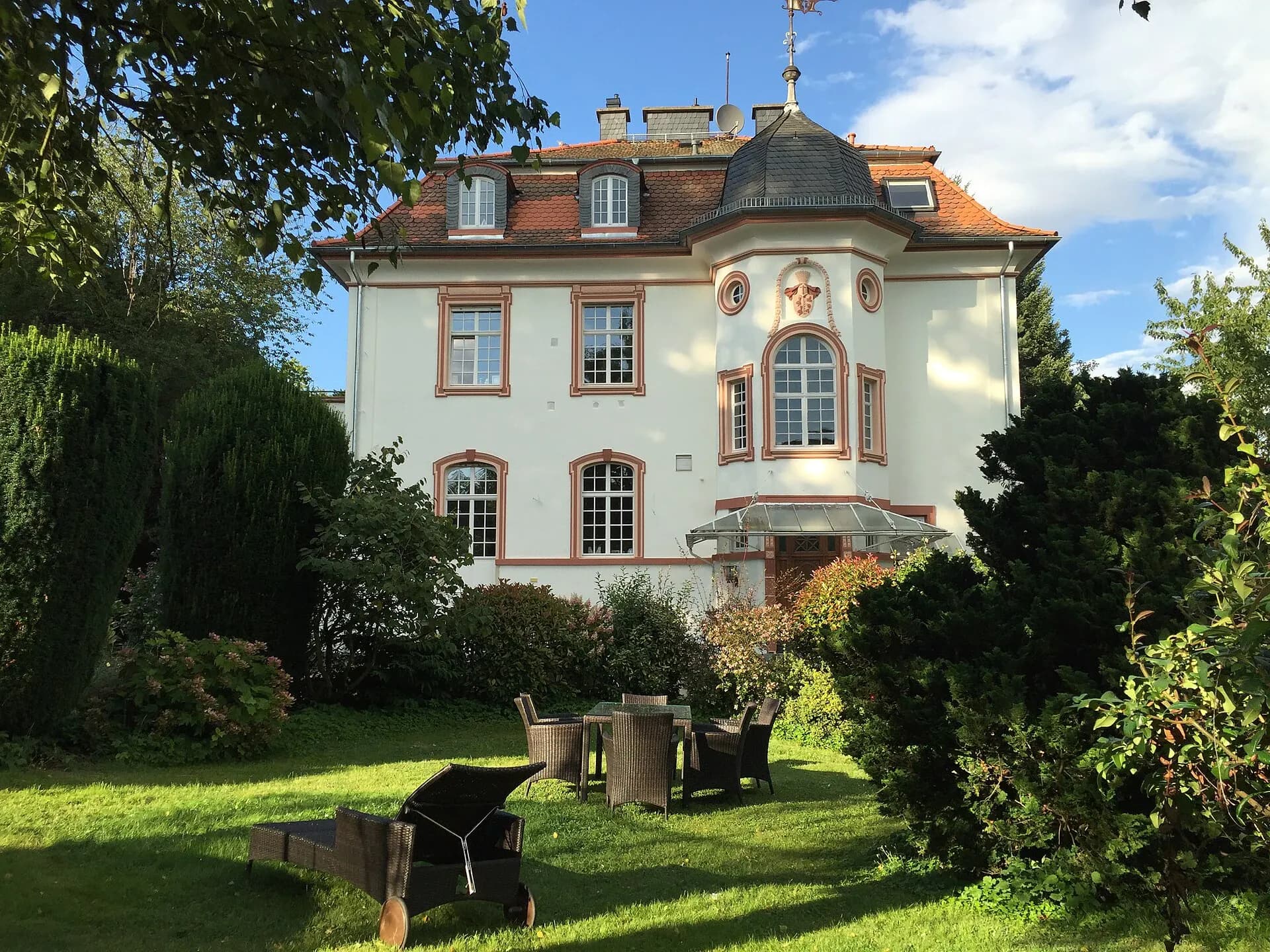 Villa im Grünen am Leopoldsweg in Bad Homburg
