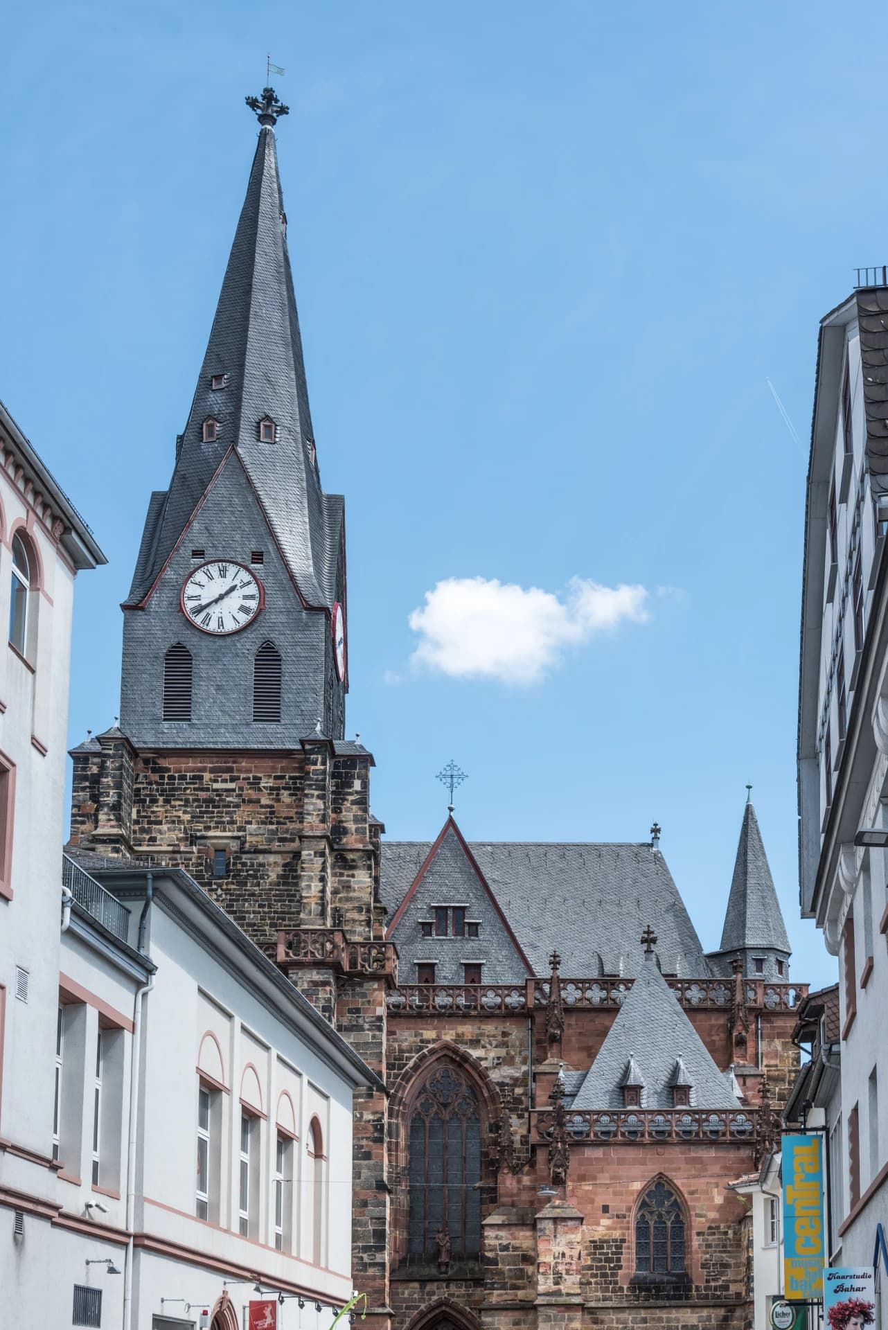 Turm der Stadtkirche Unserer Lieben Frau in Friedberg (Hessen)