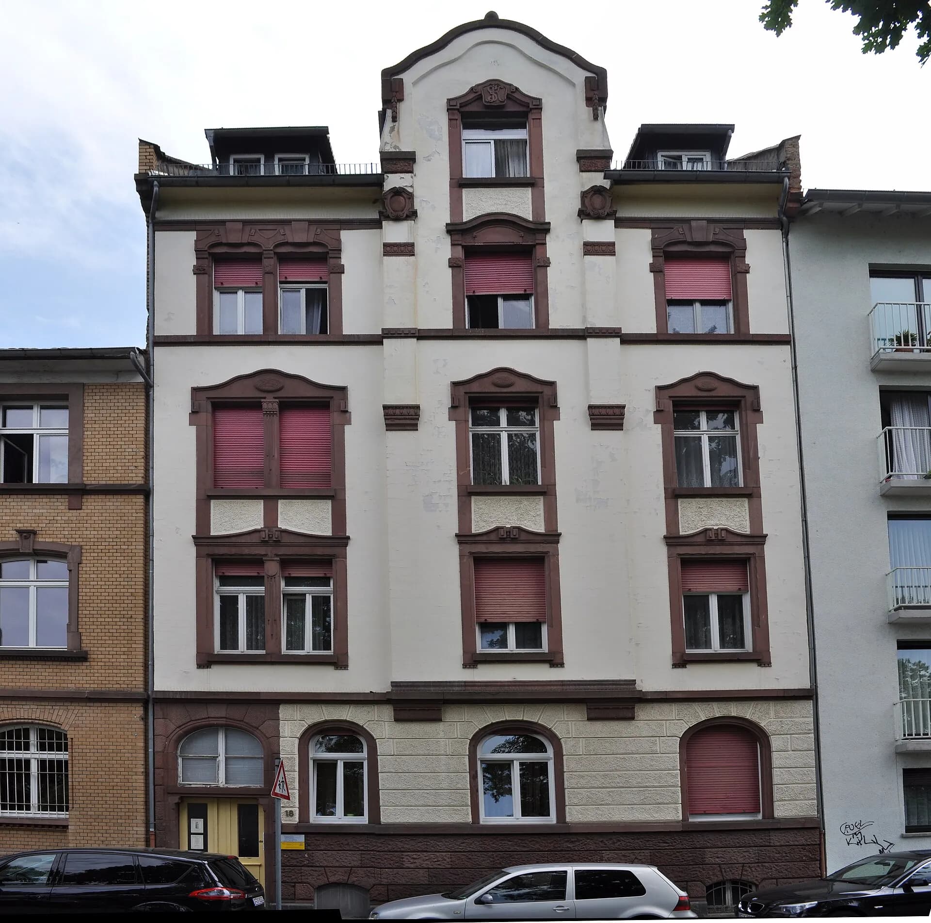 Wohnhaus Löwenstraße 18 in Offenbach-Westend
