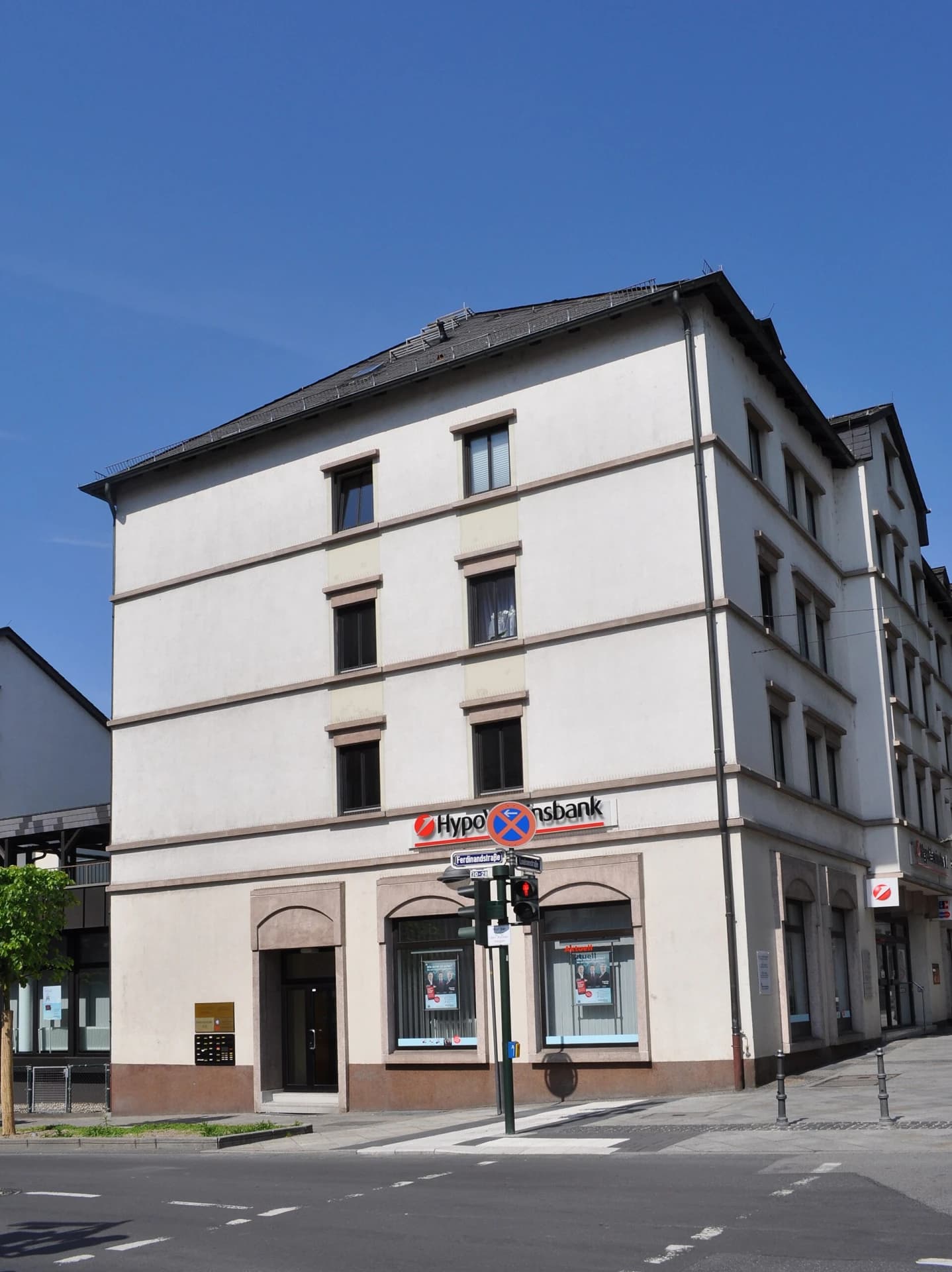 Bankgebäude an der Louisenstraße in Bad Homburg