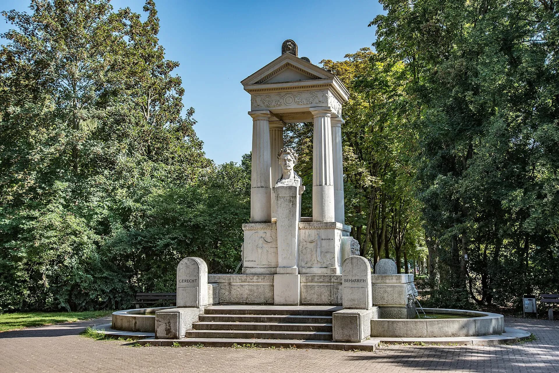Ludwigsbrunnen an der Großmutterwiese in Aschaffenburg