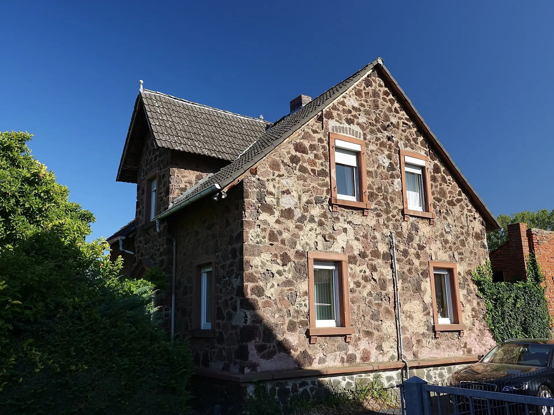 Bruchsteinhaus an der Lützelbuchener Straße in Hanau-Mittelbuchen