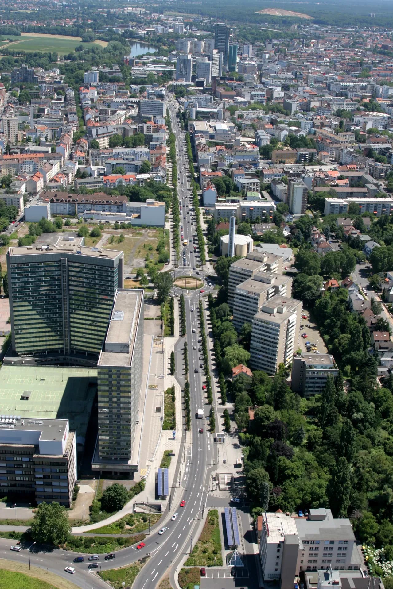 Berliner Straße in Offenbach aus der Luft