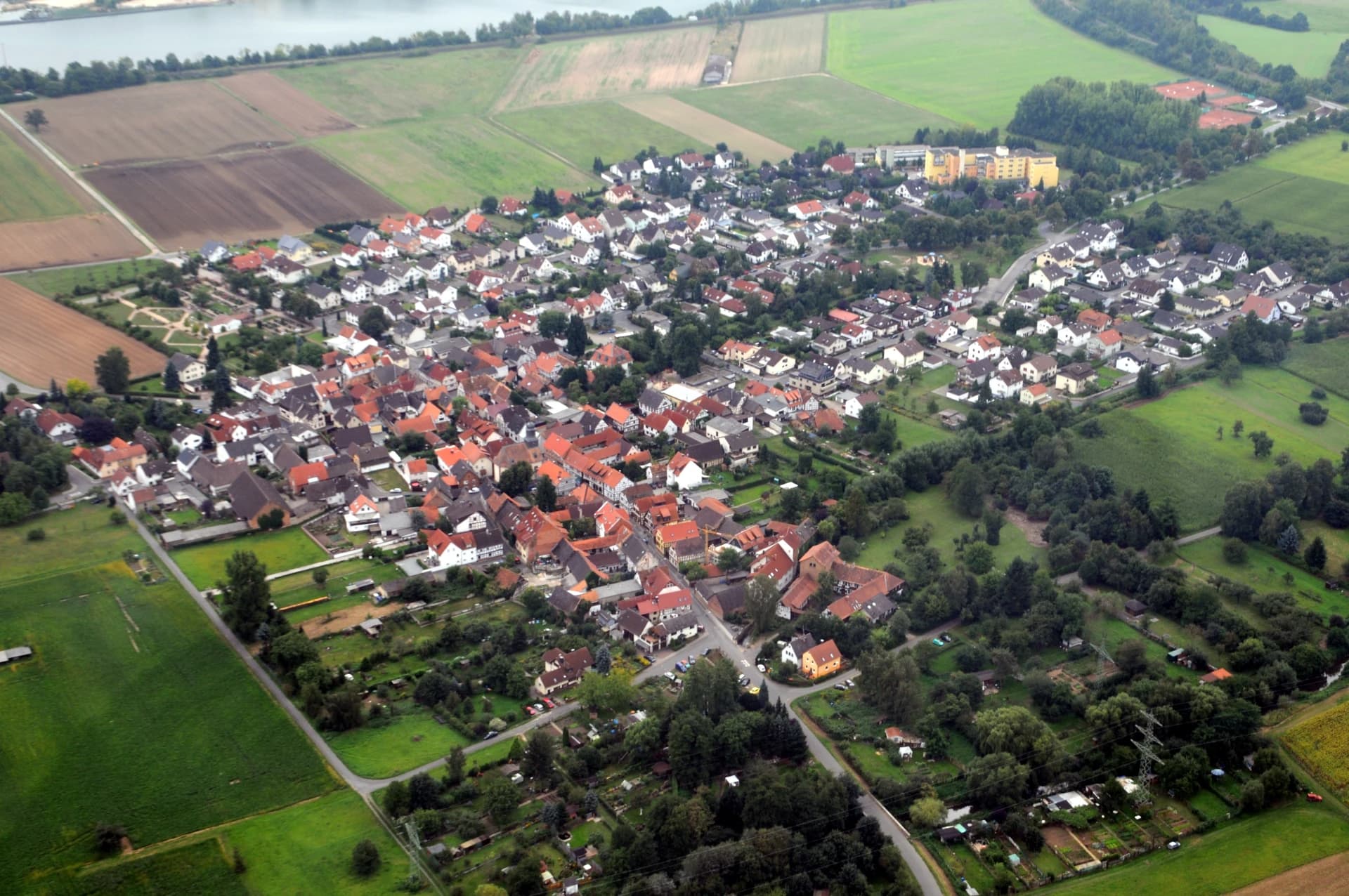 Luftbild von Babenhausen-Harreshausen