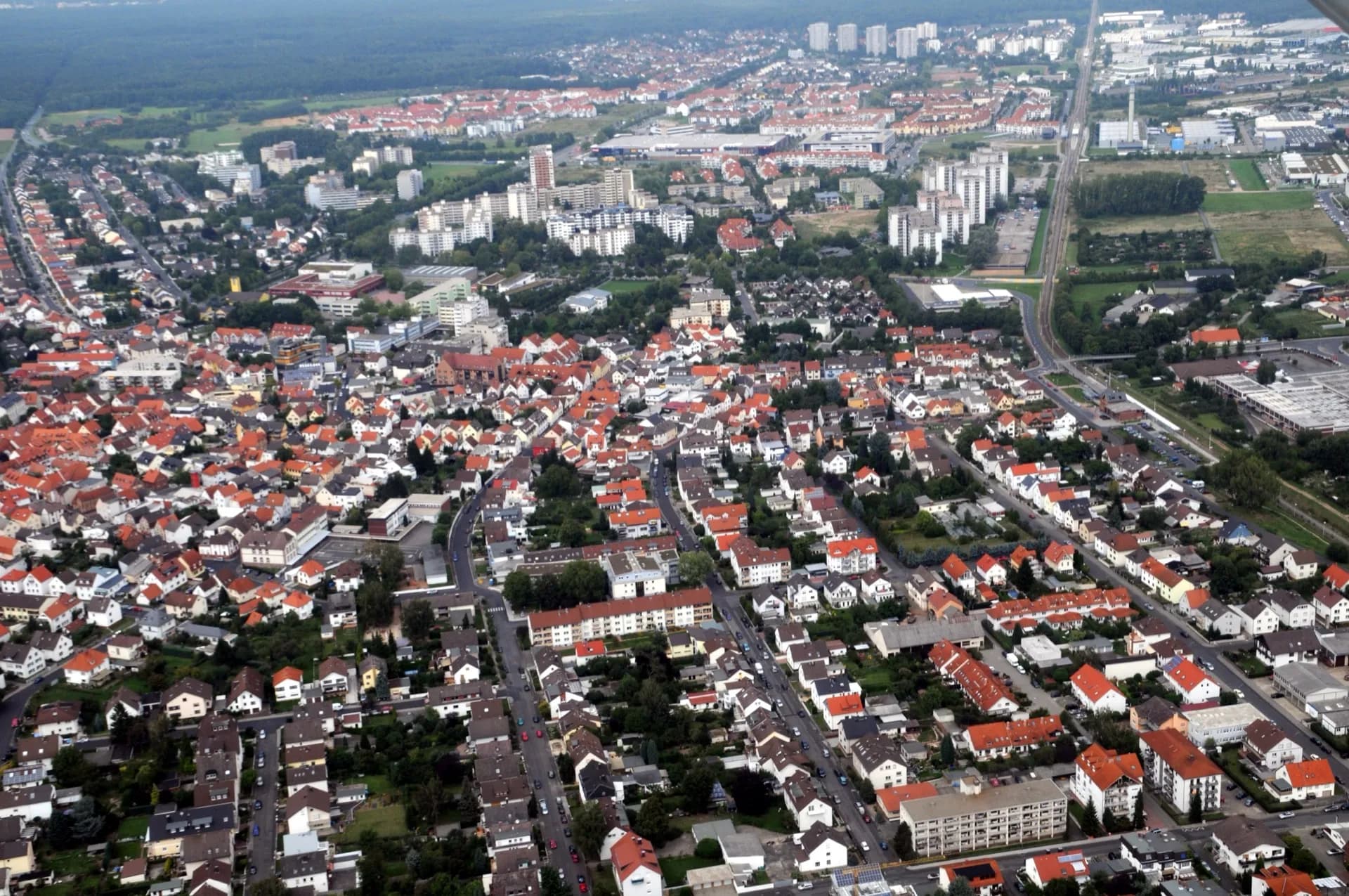 Luftbild Dietzenbach mit Blick auf die Innenstadt