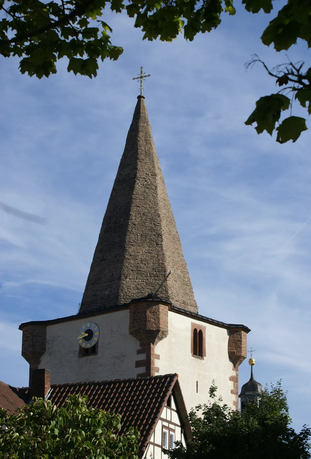 Turm der Lukaskapelle in Schöllkrippen