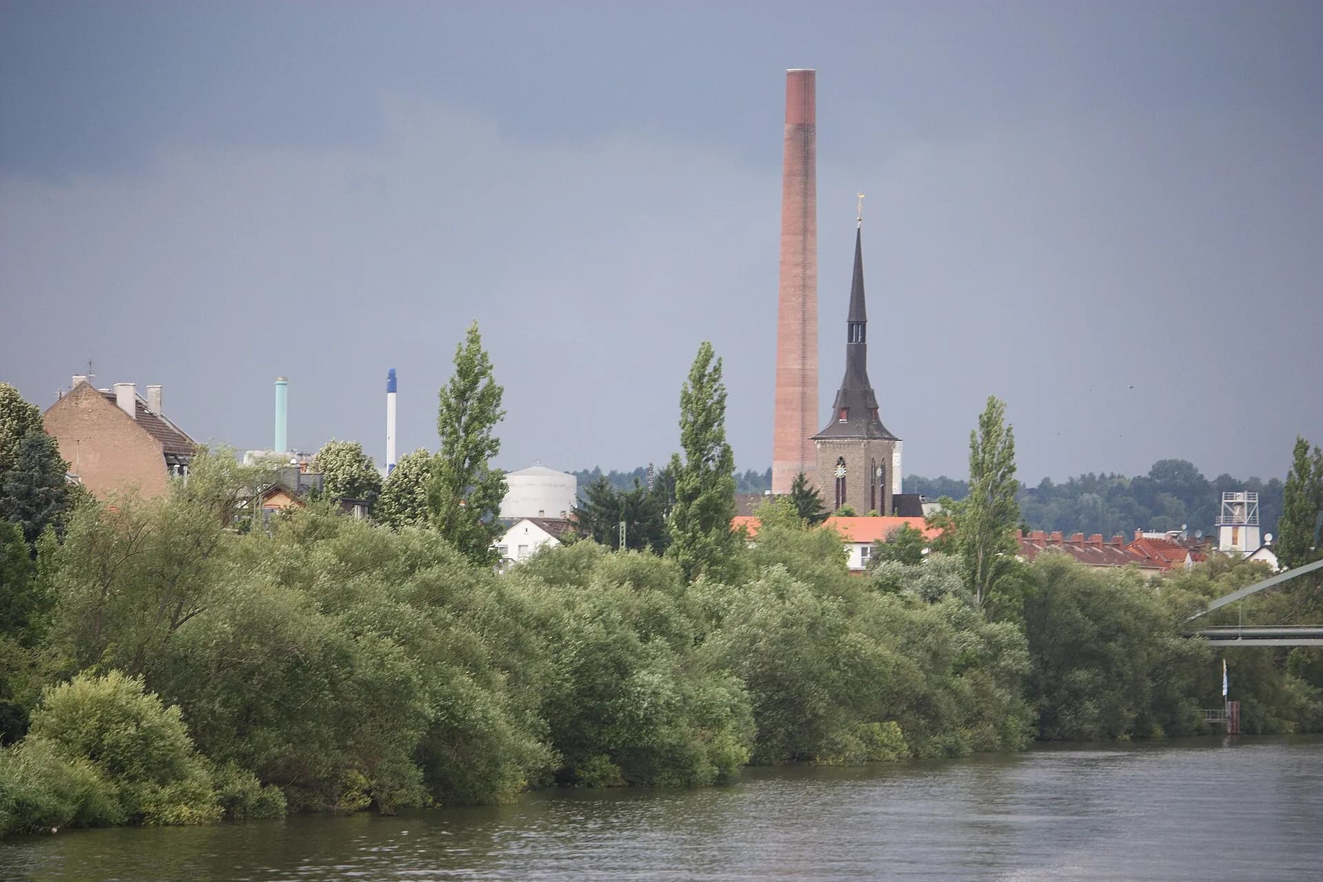 Ortsansicht von Frankfurt Fechenheim über den Main