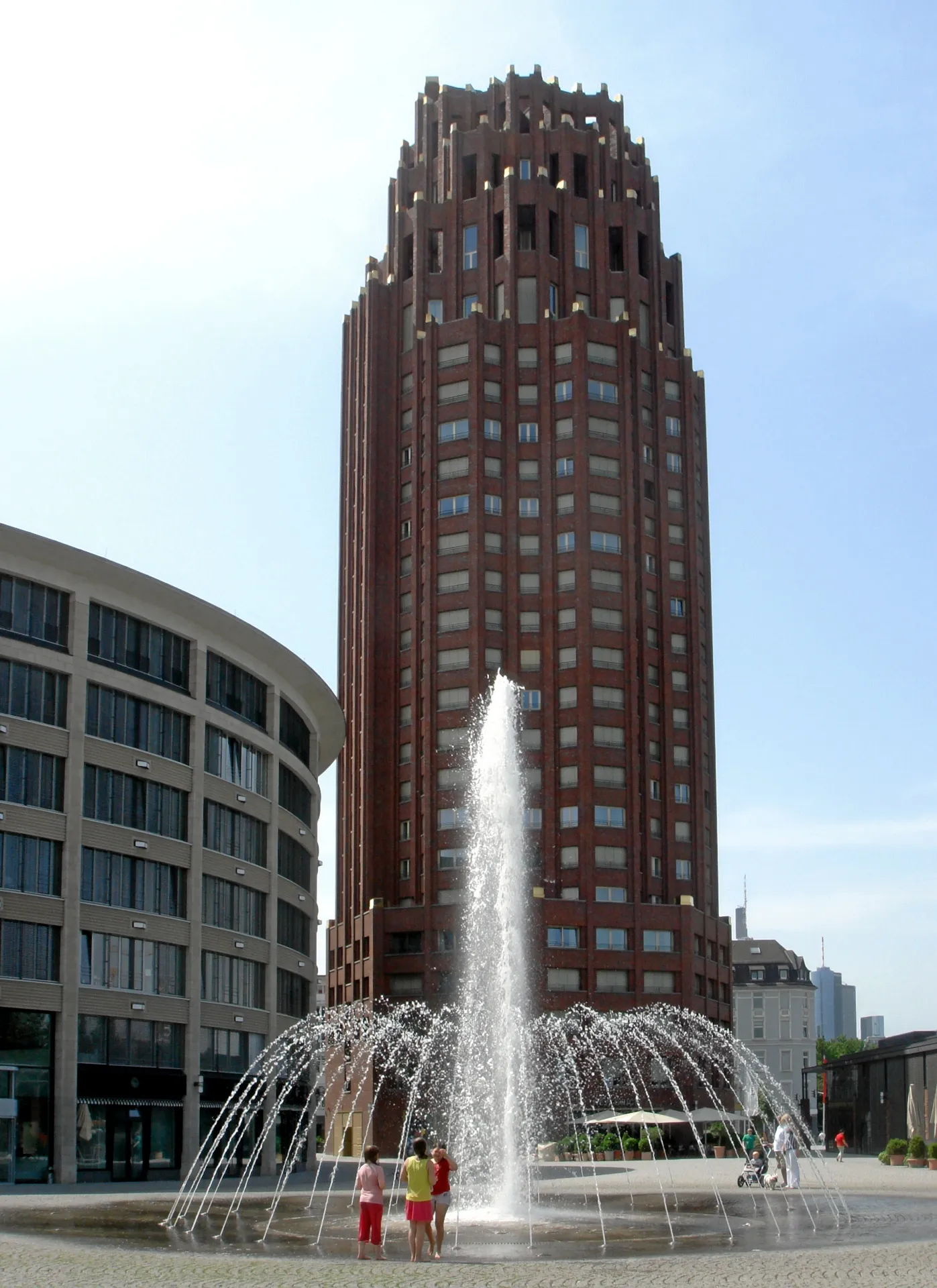 Hochhaus Main Plaza am Walther-von-Cronberg-Platz