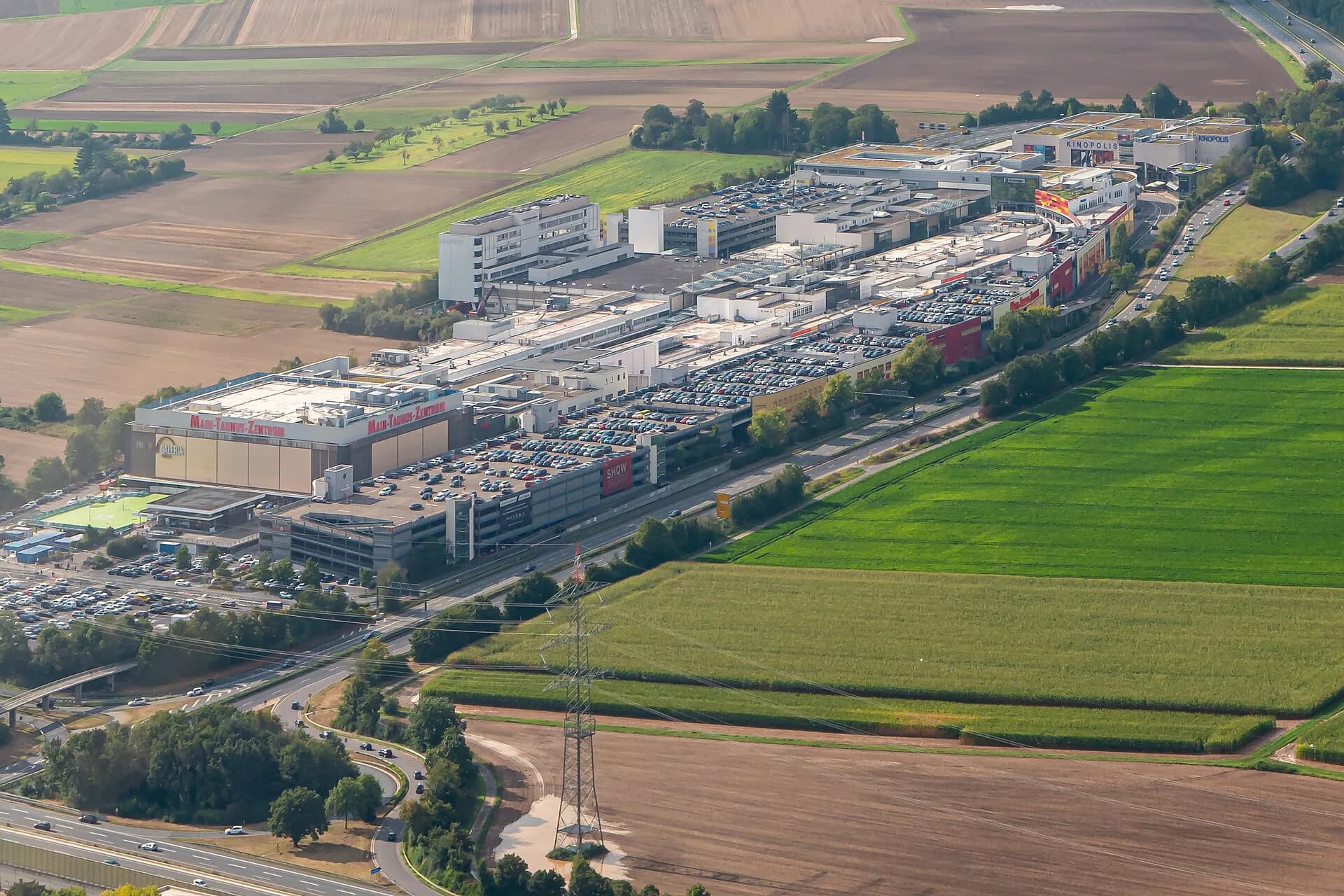 Luftbild des Main-Taunus-Zentrums in Sulzbach (Taunus)