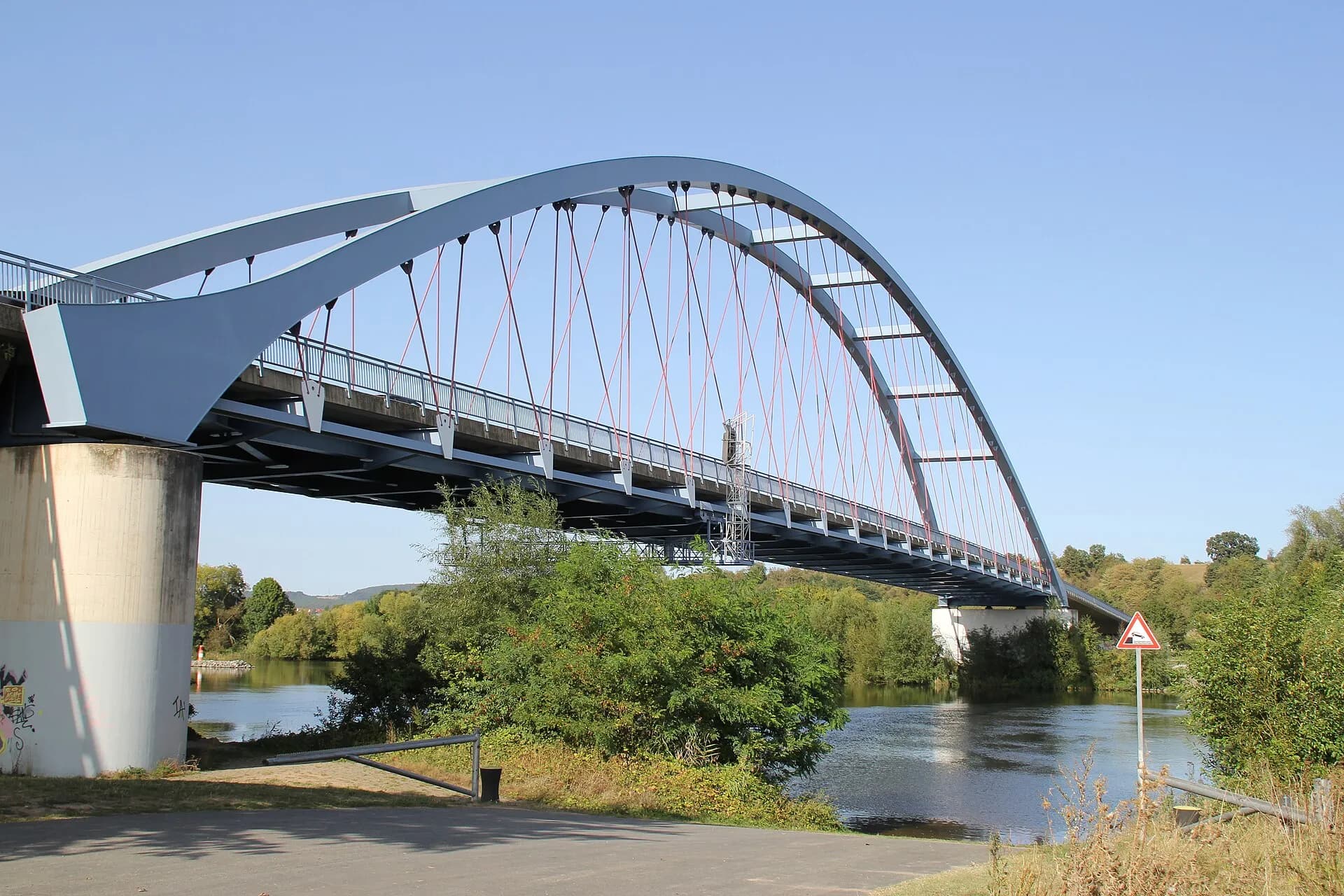 Mainbrücke zwischen Sulzbach am Main und Niedernberg