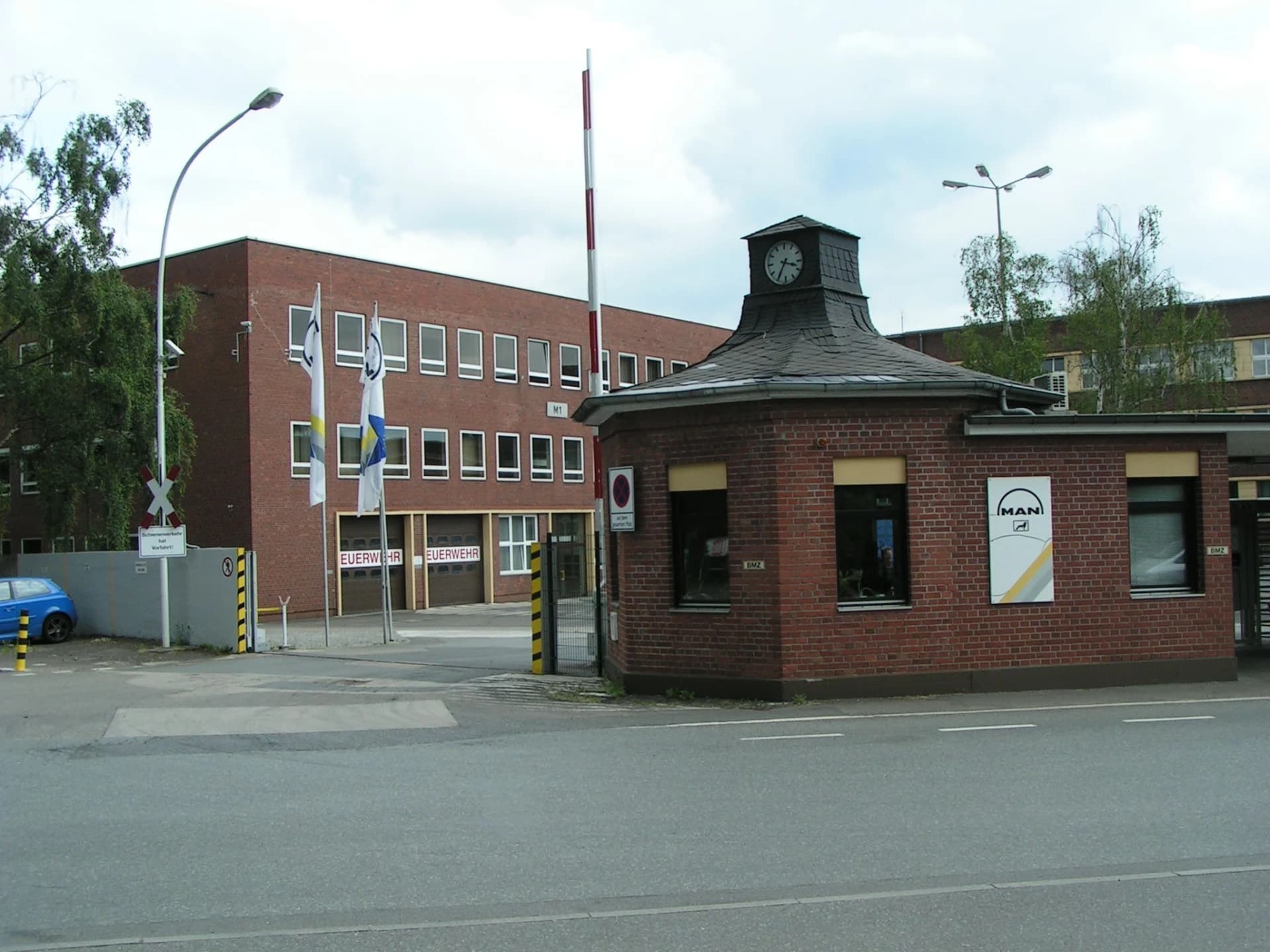 Haupteingang des MAN-Werks in Gustavsburg