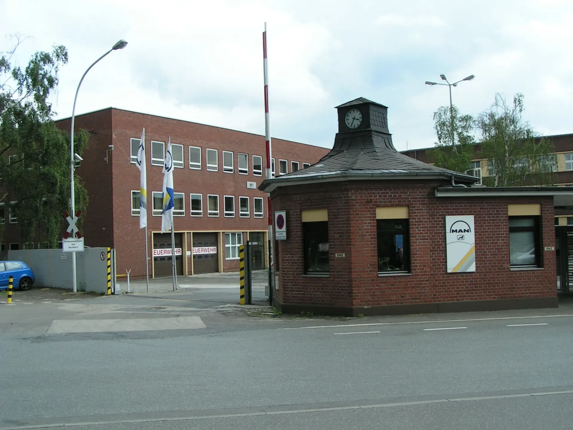 Haupteingang des MAN-Werks in Gustavsburg