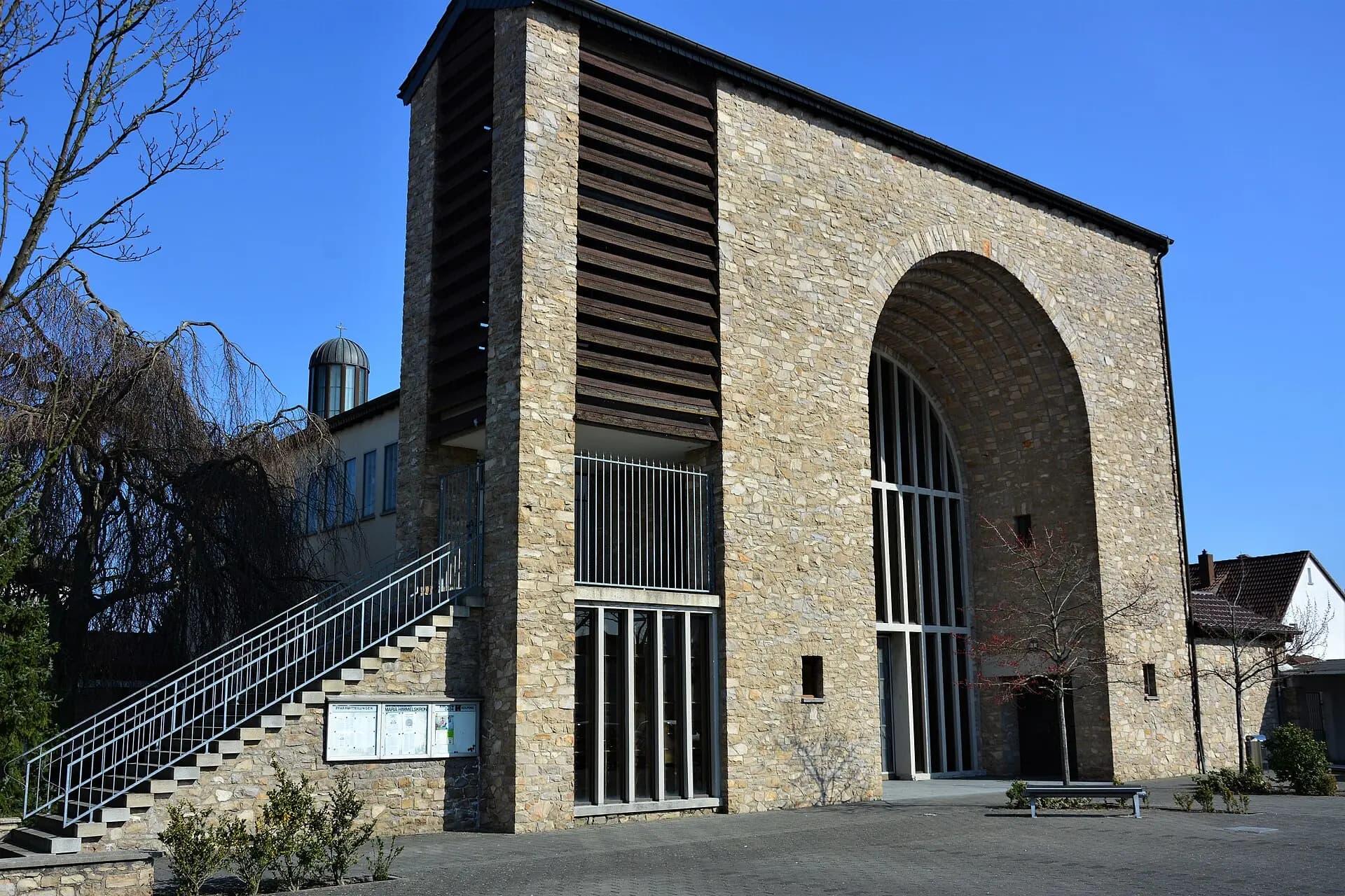 Kirche Maria Himmelskron in Heusenstamm