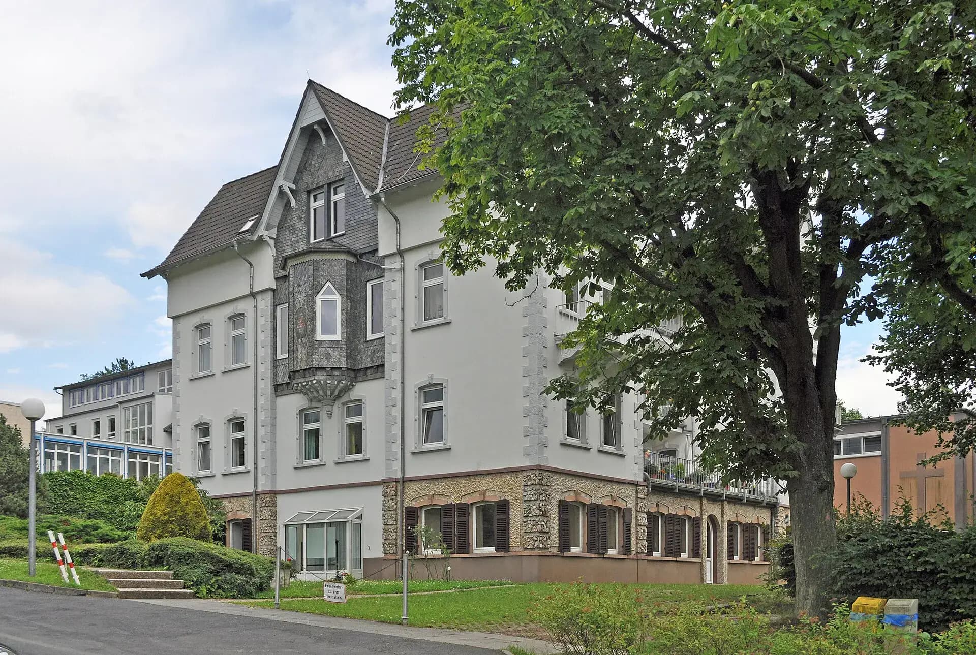 Maria-Ward-Schule am Weinbergsweg in Bad Homburg-Gonzenheim