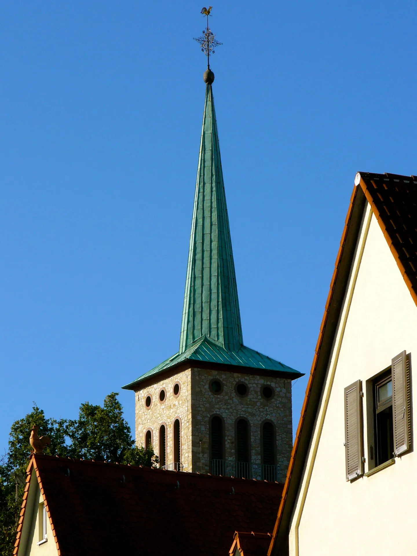 Turm der Marienkirche in Frankfurt Seckbach