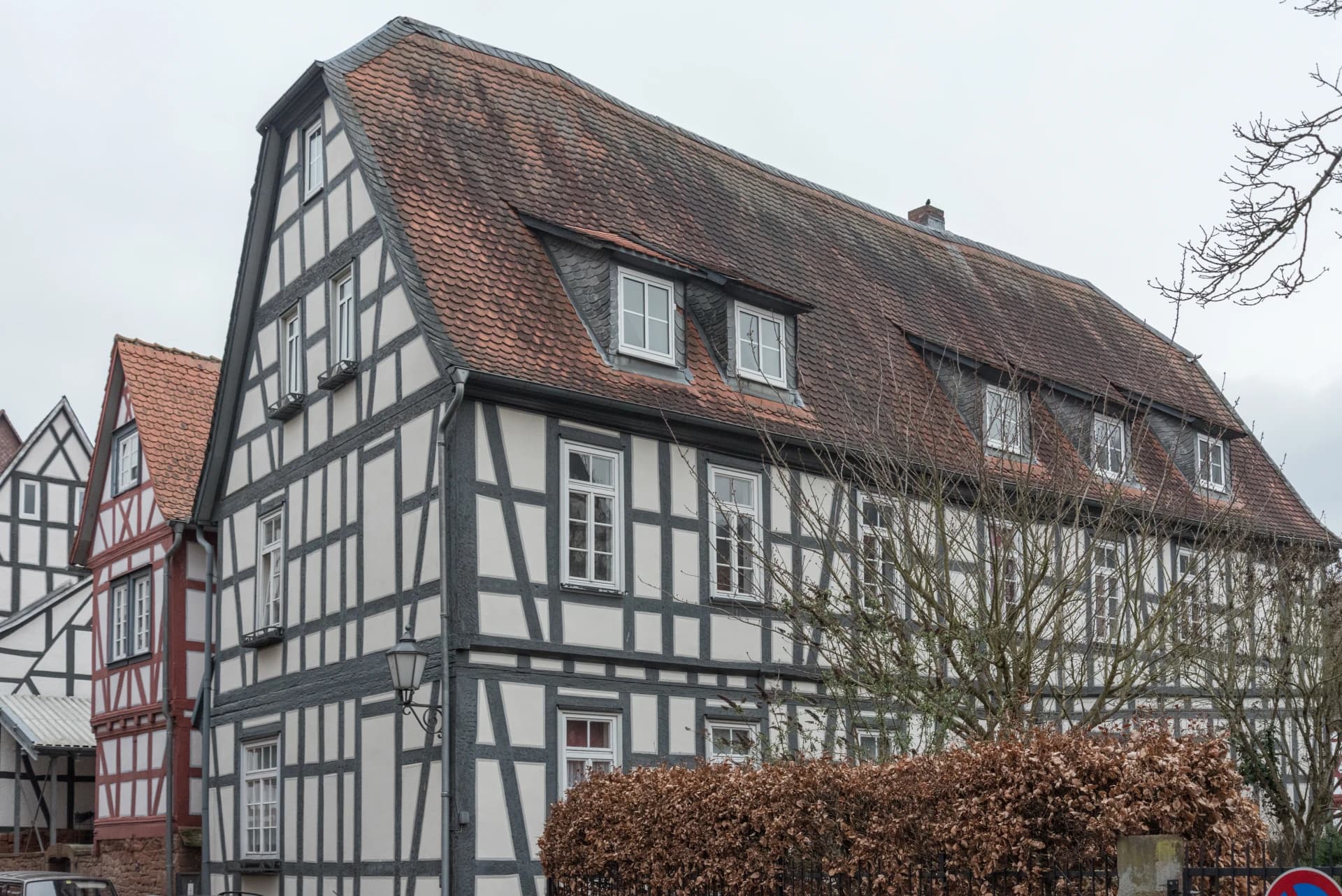 Historisches Gebäude am Marktplatz in Büdingen