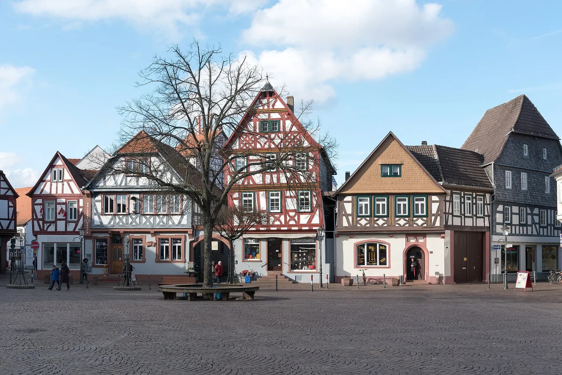 Marktplatz 8 bis 10 in Seligenstadt