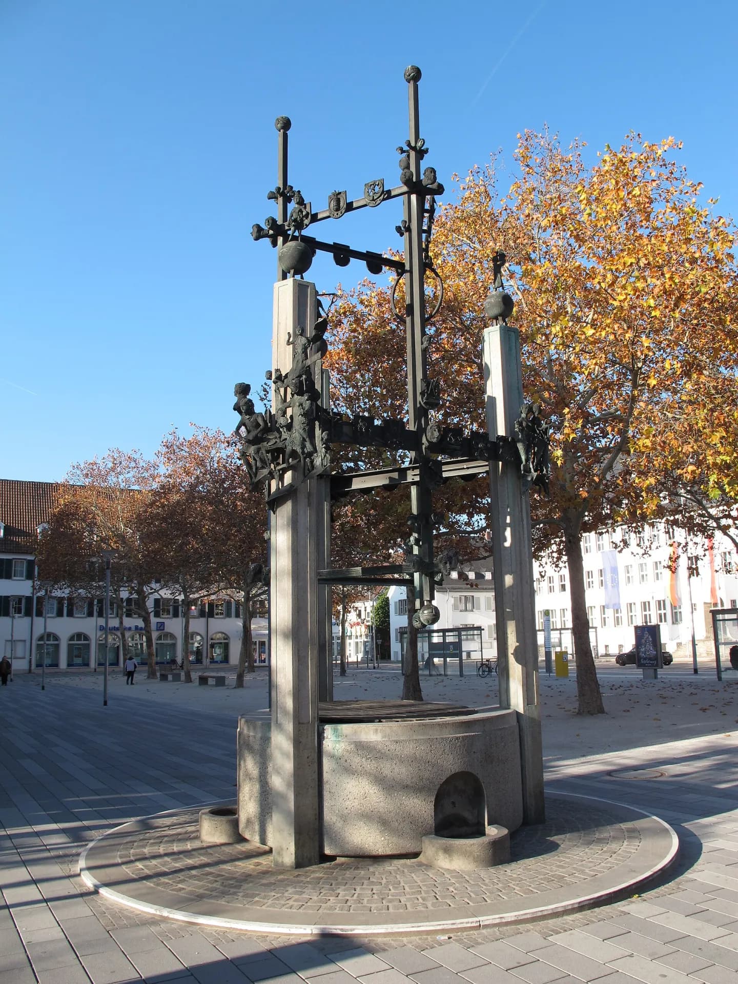 Brunnen auf dem Marktplatz in Rüsselsheim