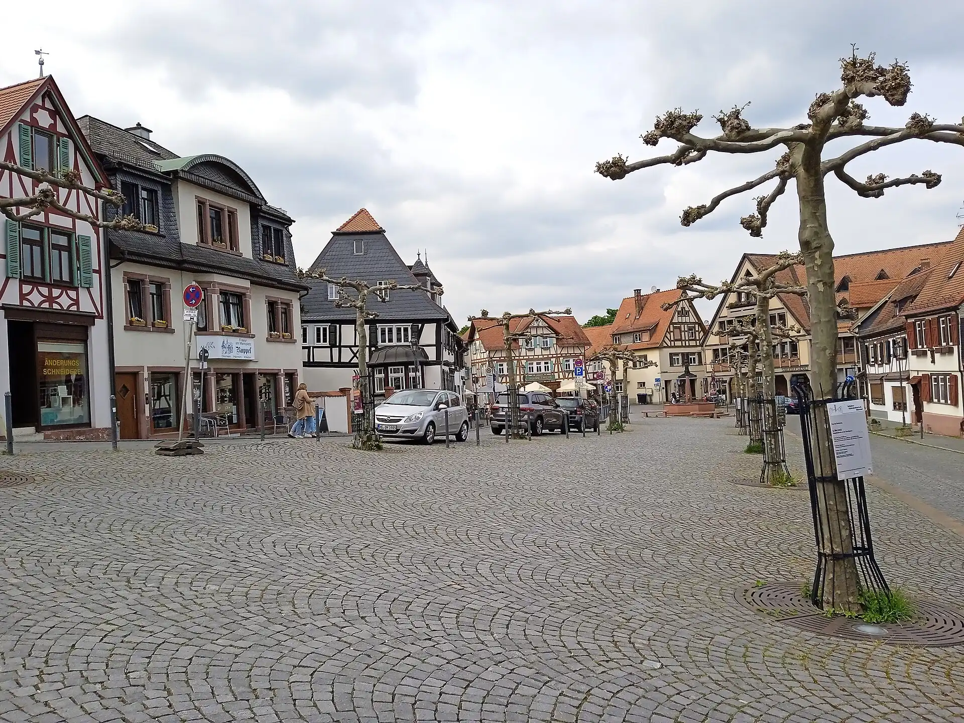 Marktplatz mit Fachwerkhäusern in Oberursel (Taunus)