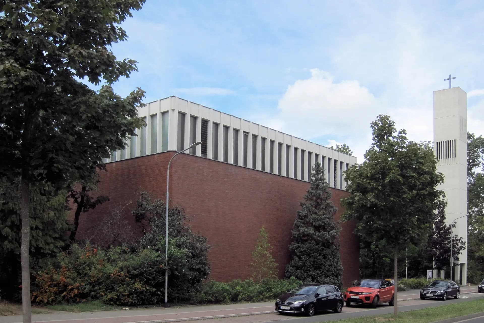 Martin-Luther-Kirche in Langen