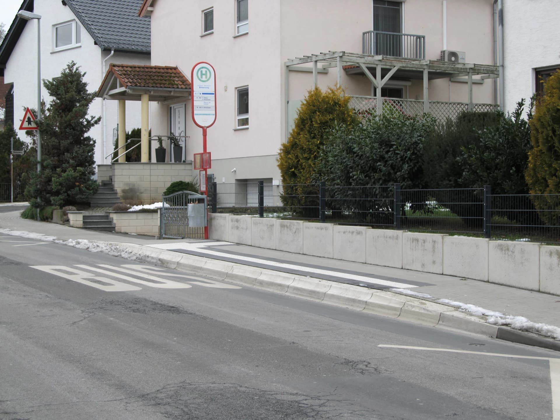 Bushaltestelle Birkenweg in Hofheim-Marxheim