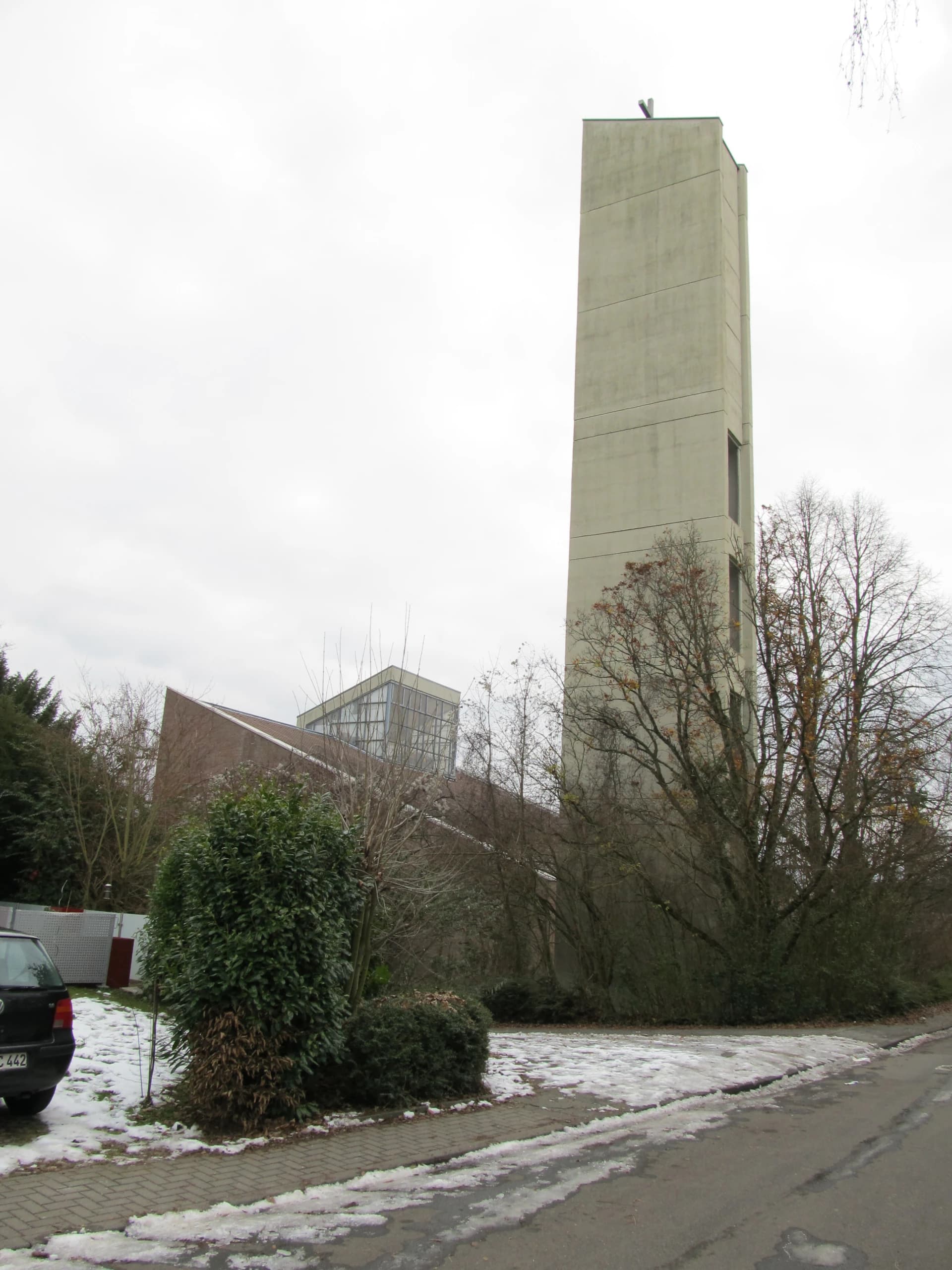 Glockenturm von St. Bonifatius in Hofheim-Marxheim