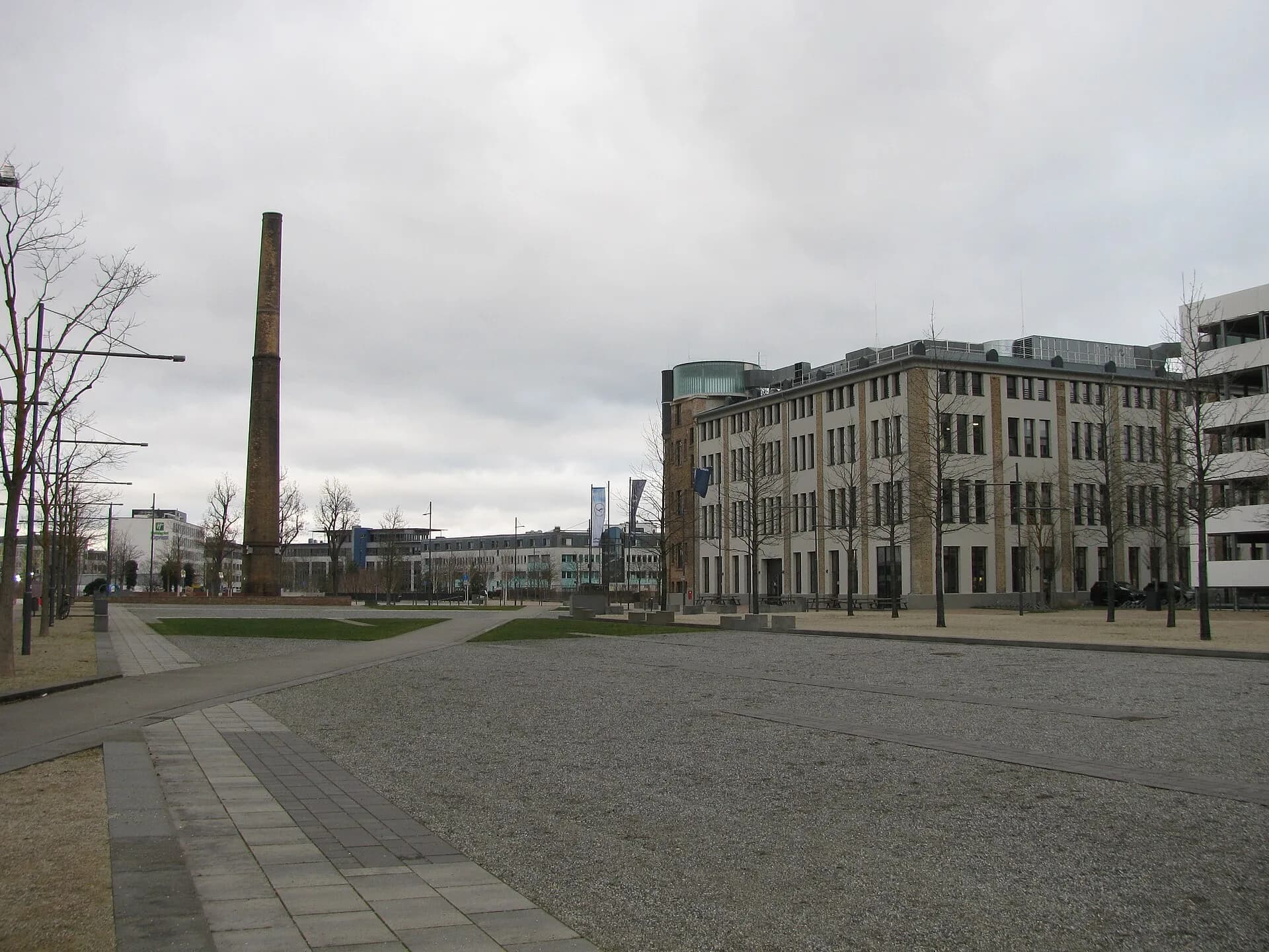 Platzanlage am Messeplatz in Raunheim