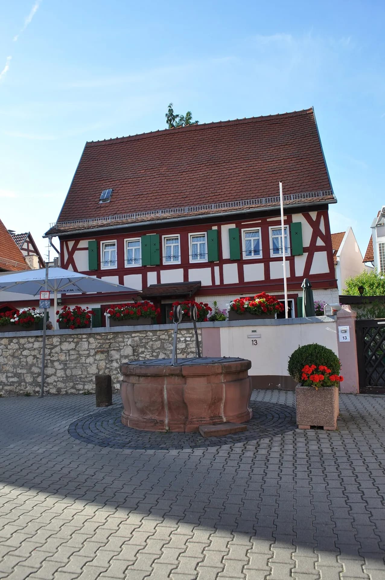 Fachwerkhaus am Michlerbrunnen in Frankfurt-Bergen-Enkheim