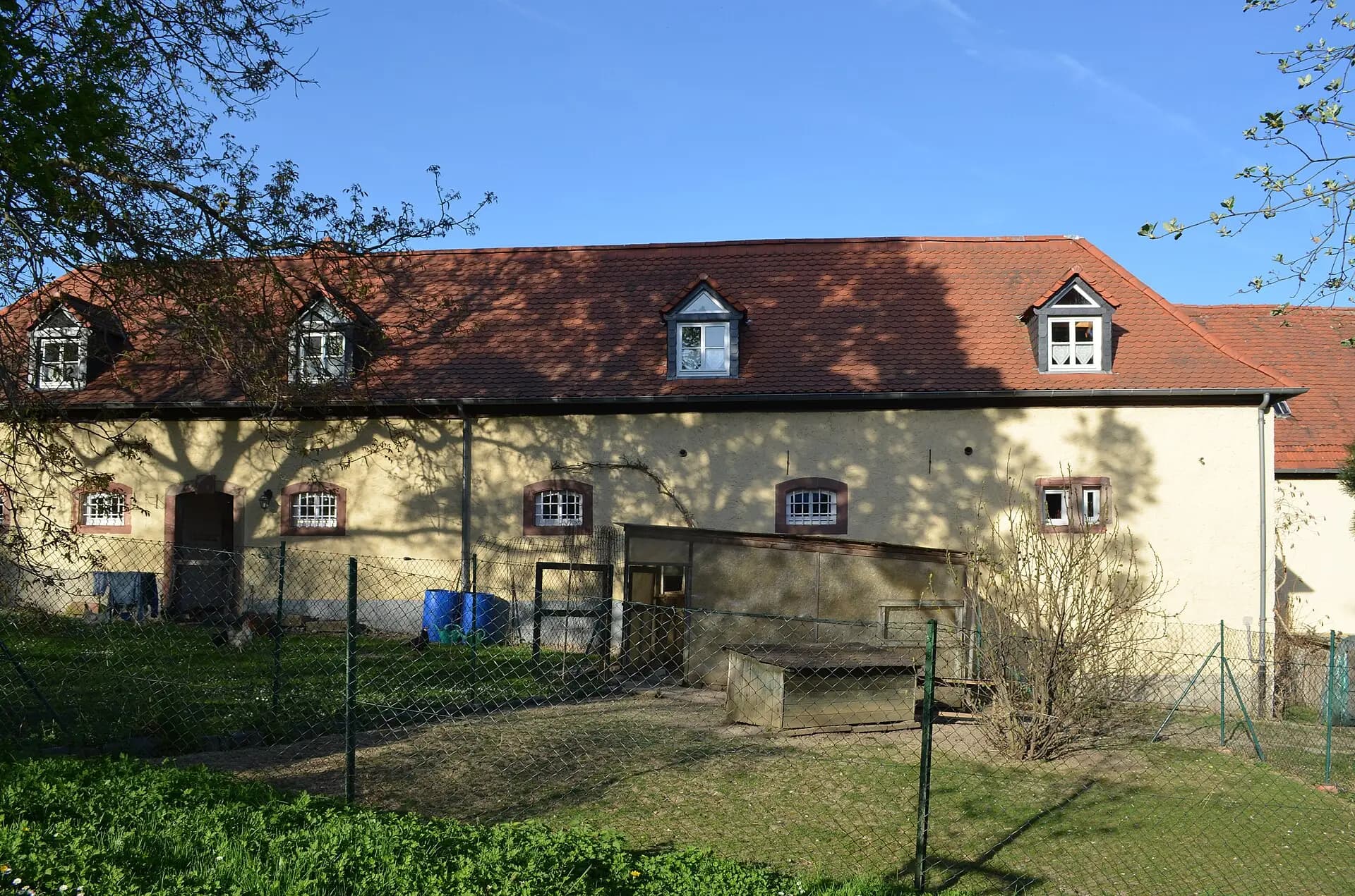 Mönchhof in der Riedstraße in Frankfurt-Bergen-Enkheim